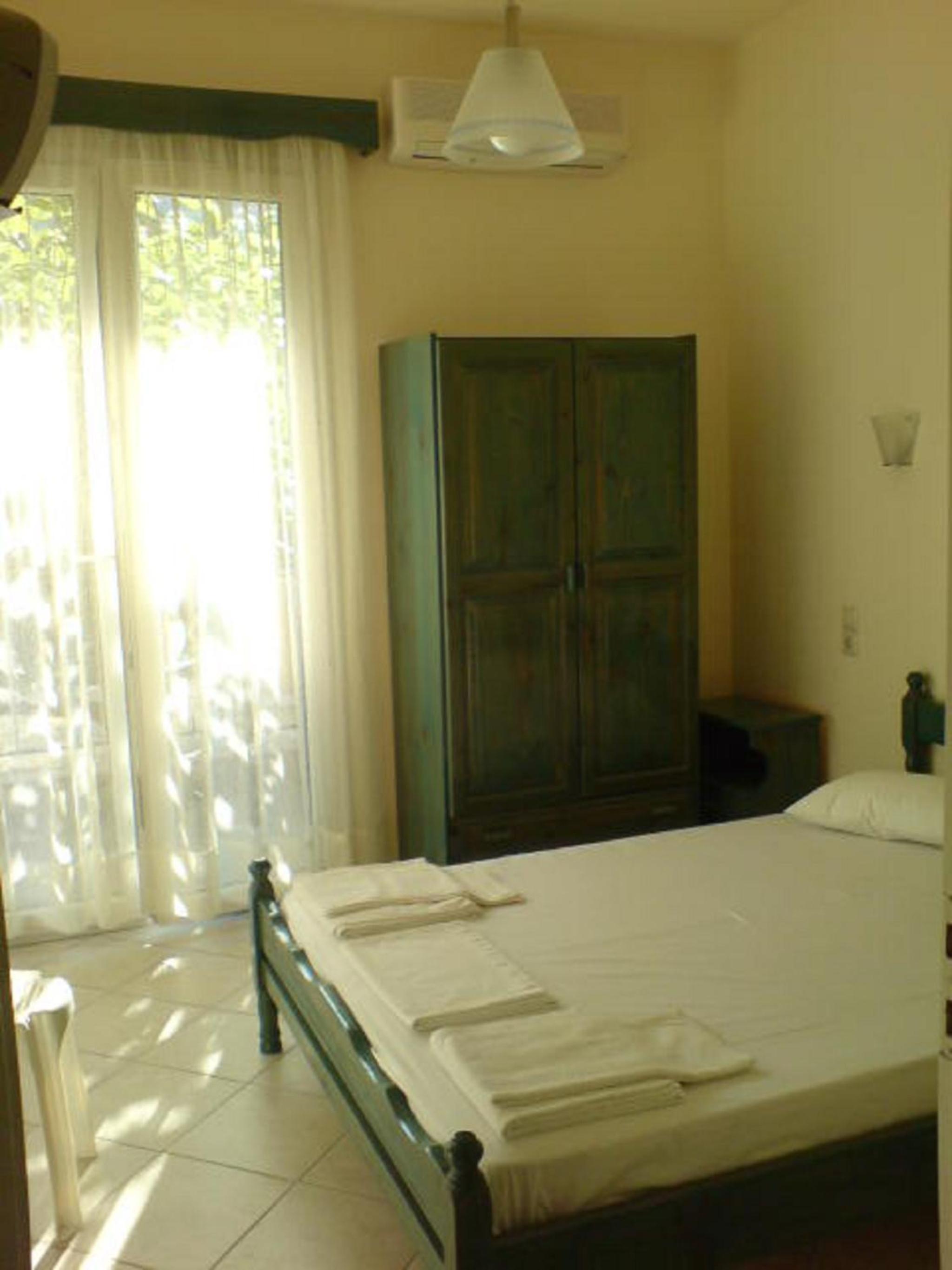 One-Bedroom Apartment (3 Adults)