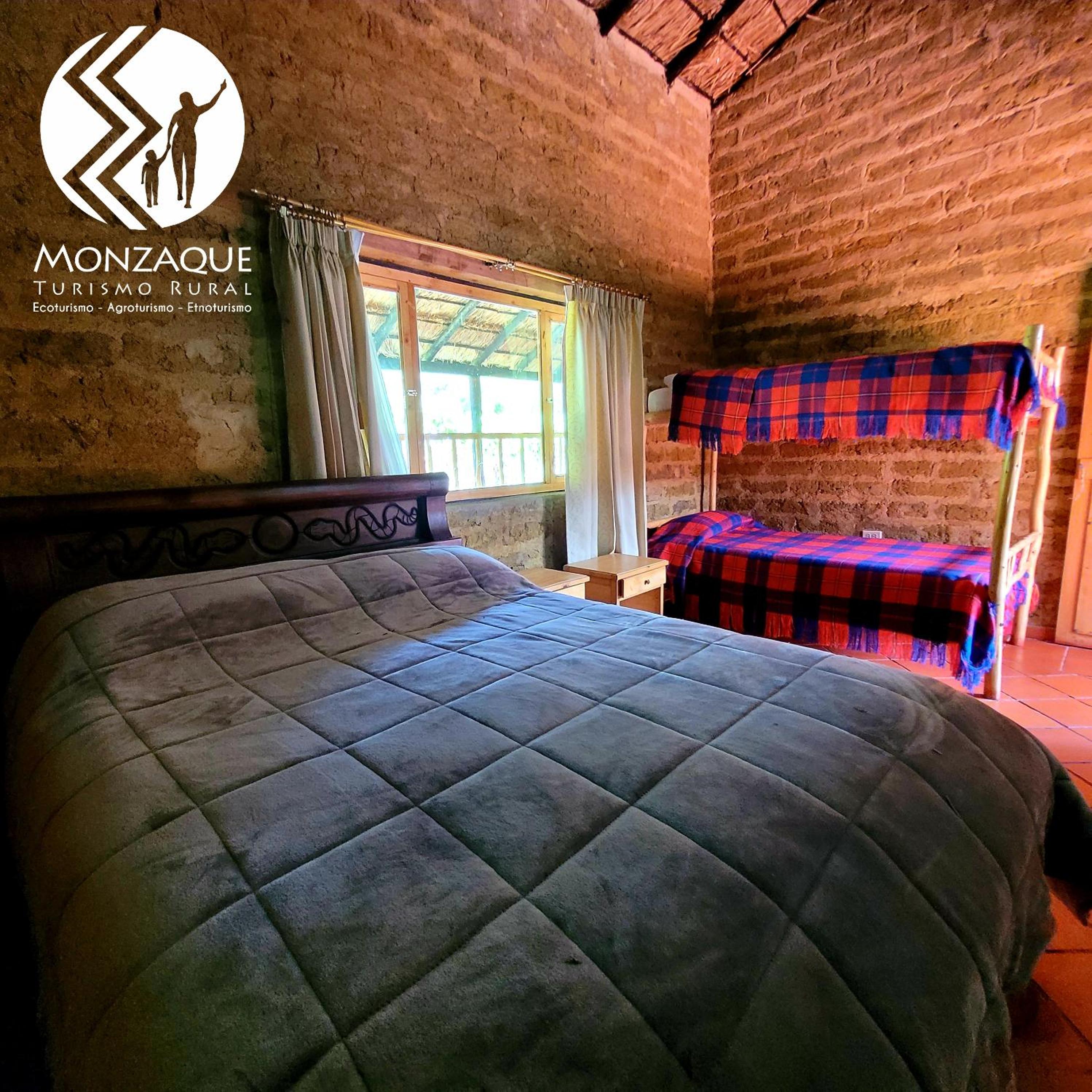 4-Bed Mixed Dormitory Room photo 3