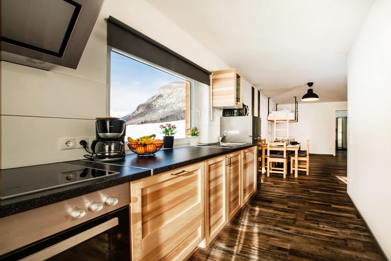 Apartment with Mountain View photo 2