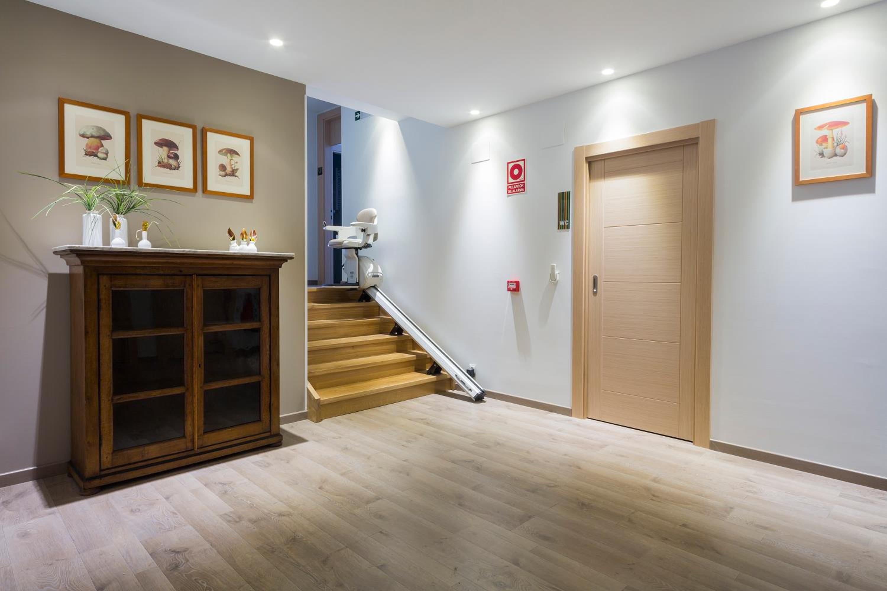 Double or Twin Room - Photo 2