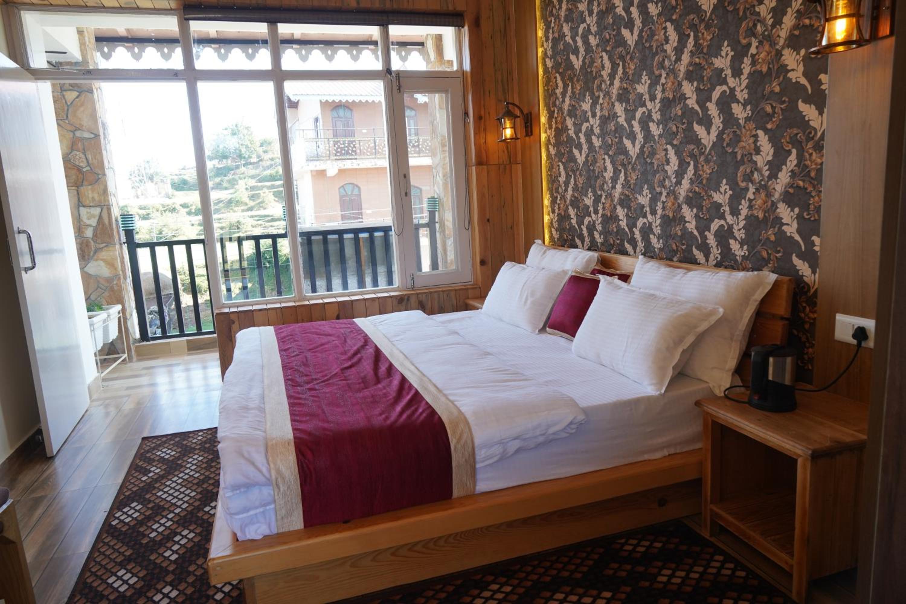Deluxe Suite photo 3