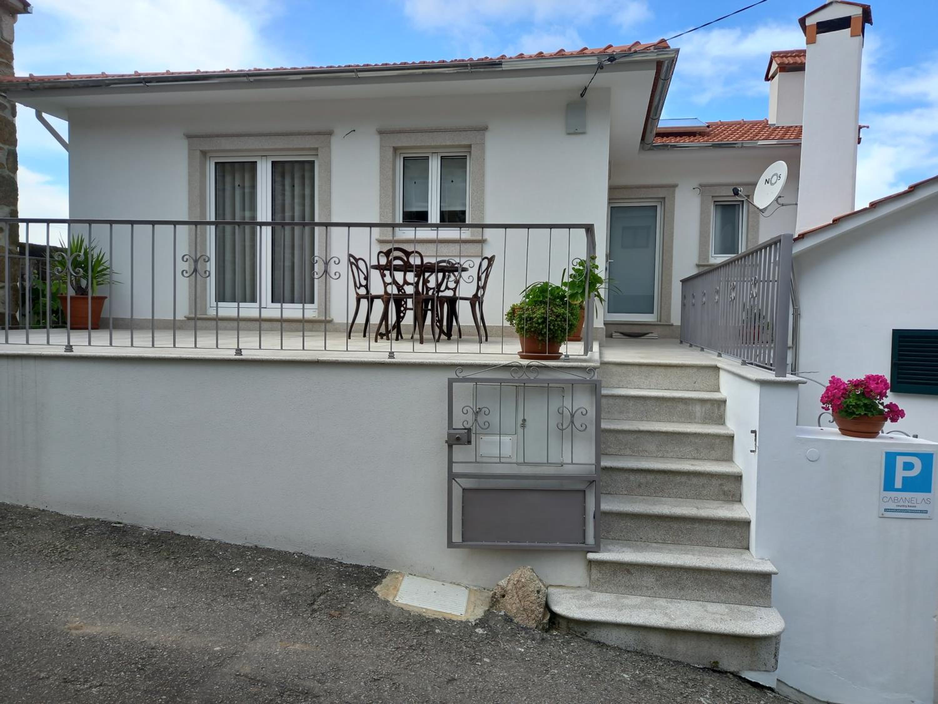 Two-Bedroom House - Photo 23