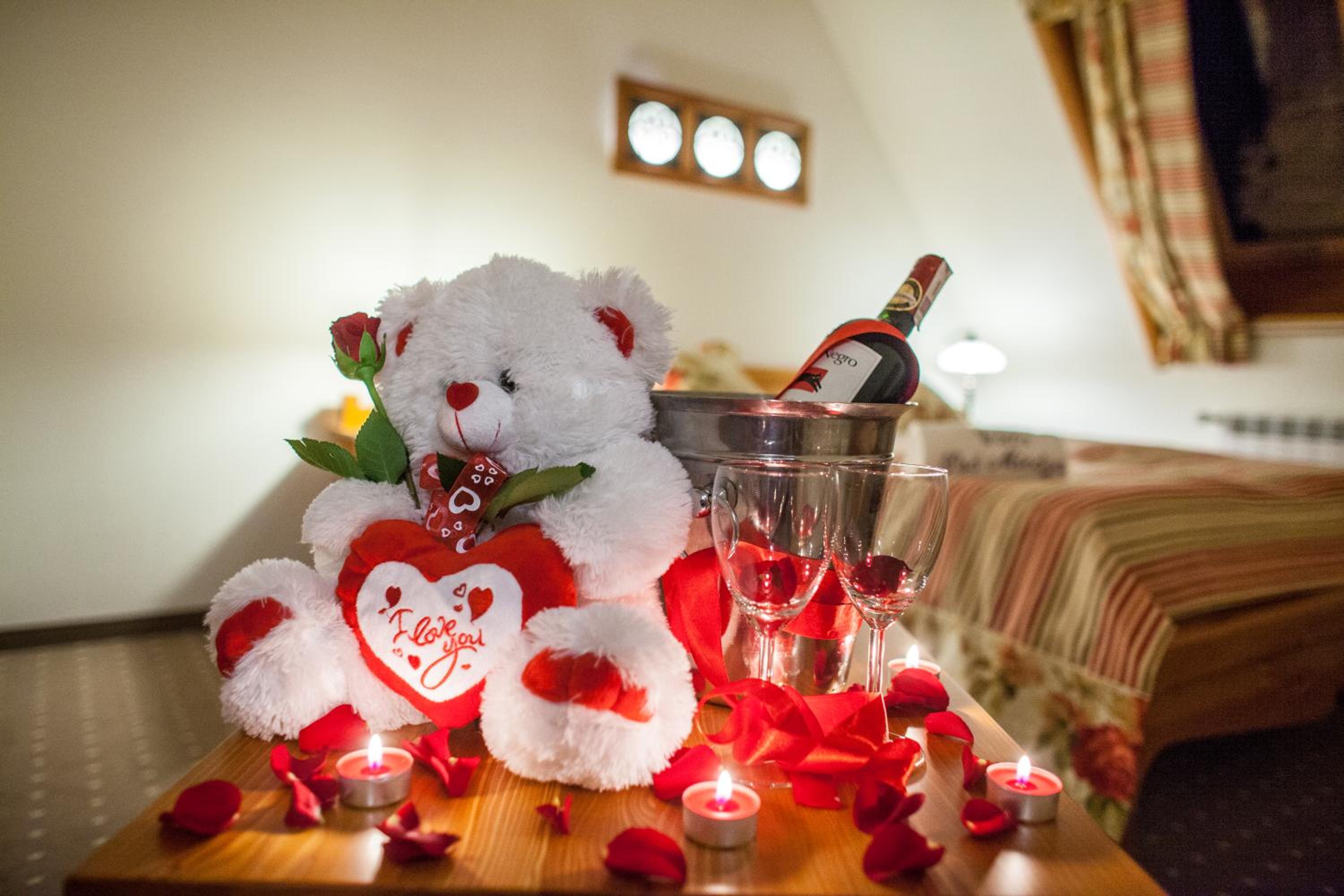 Deluxe Double Room (2 Adults + 1 Child) photo 1