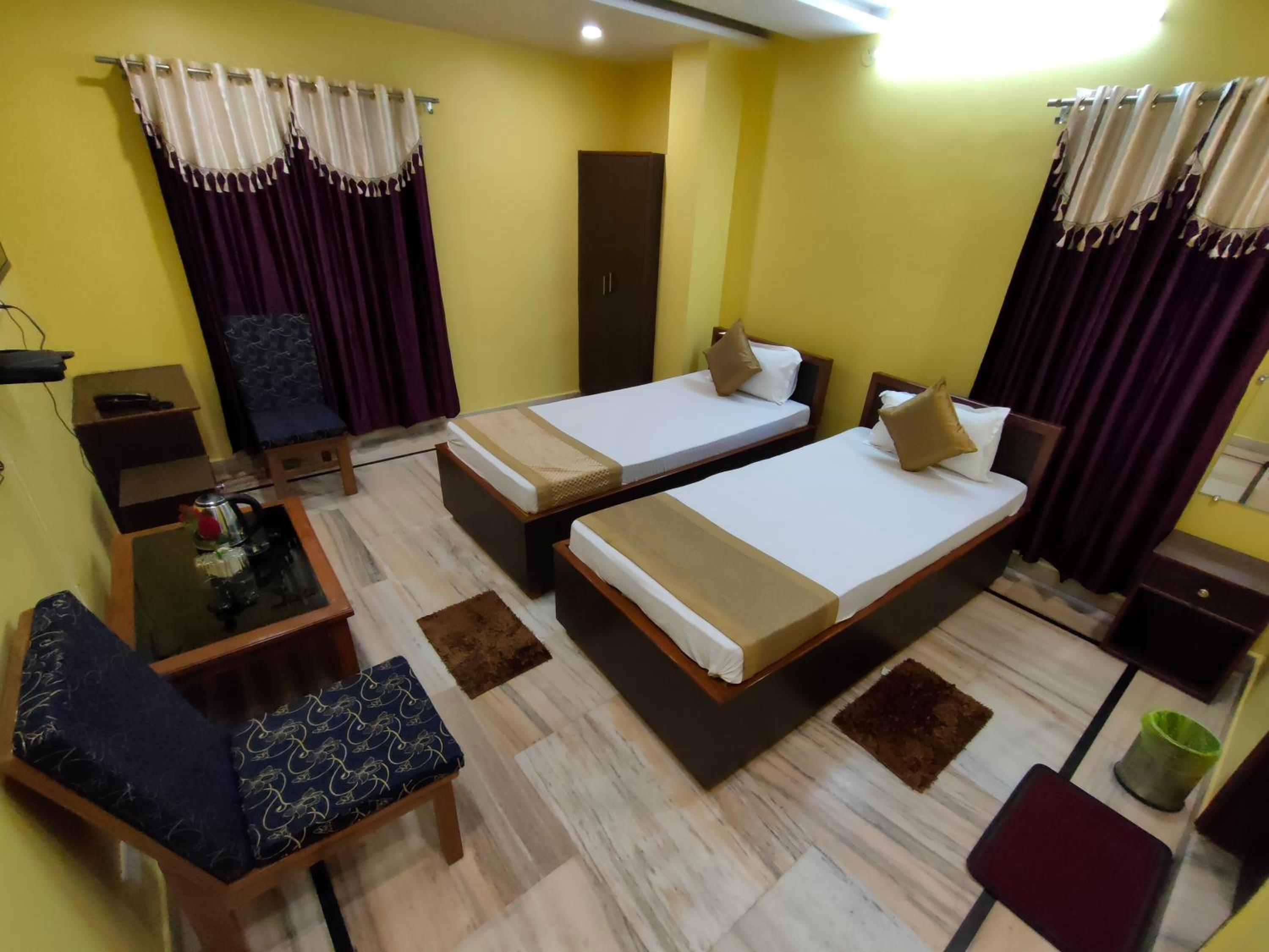 Deluxe Twin Room photo 2