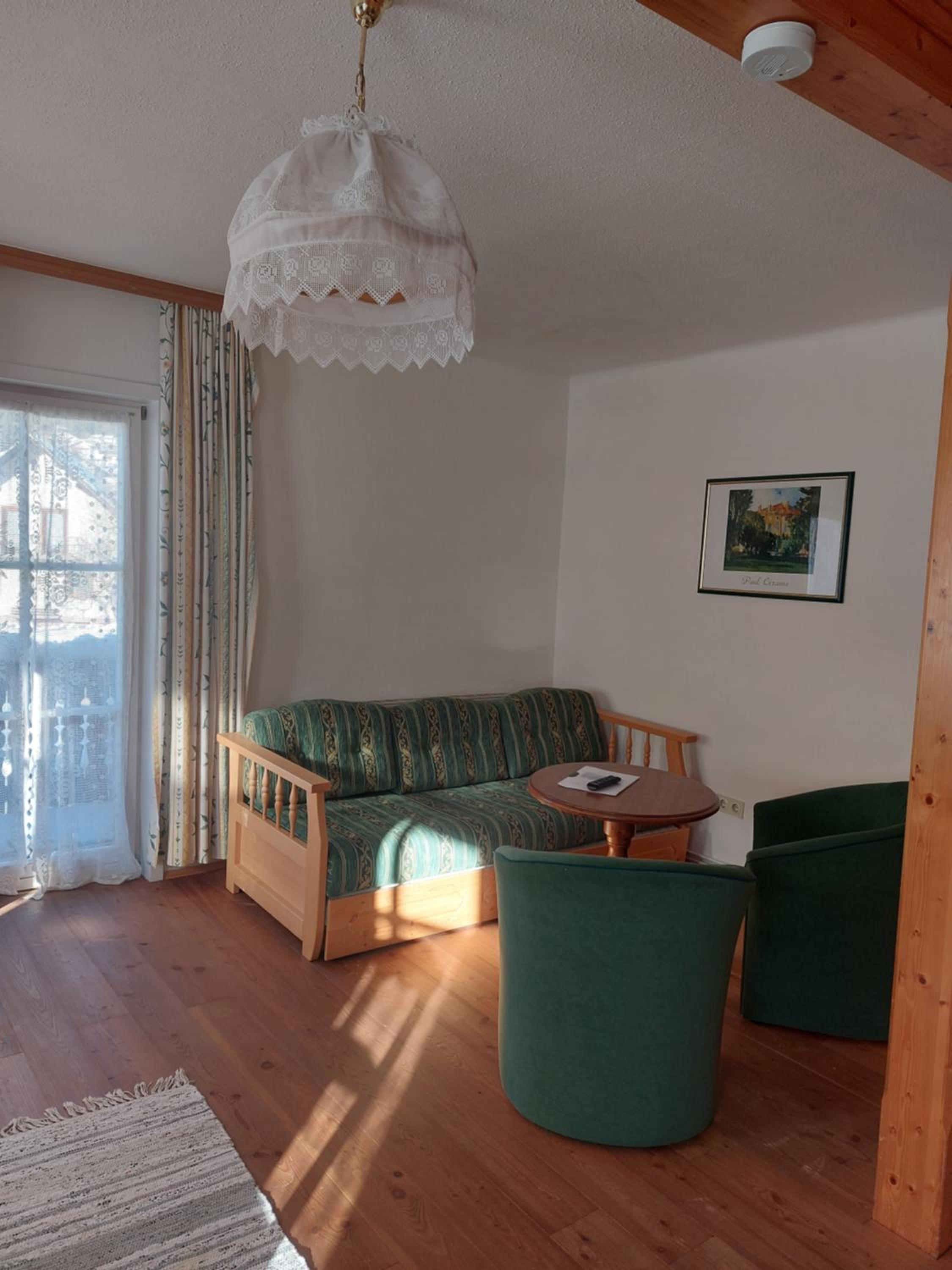 One-Bedroom Apartment with Balcony photo 1