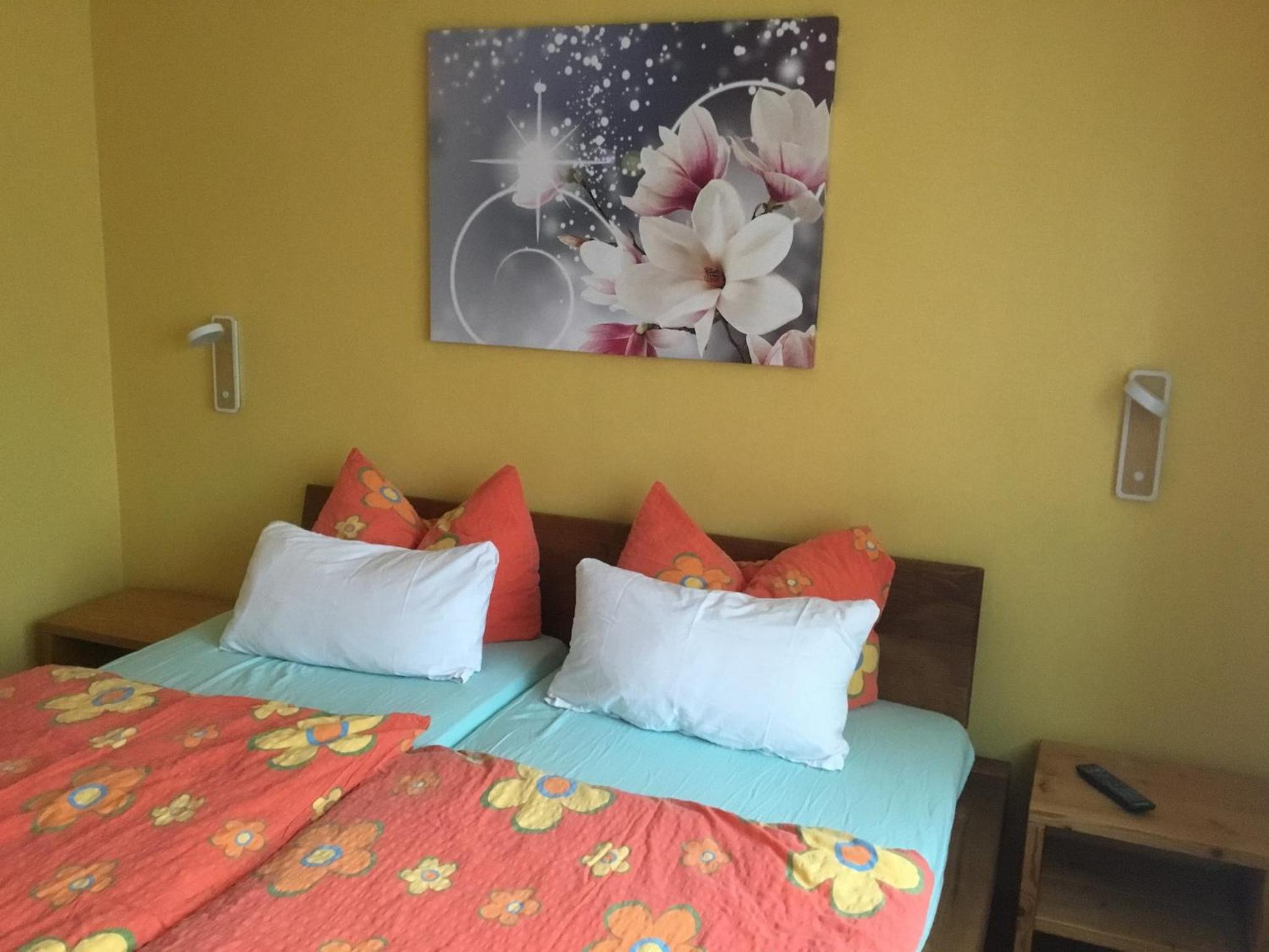 Apartment photo 2