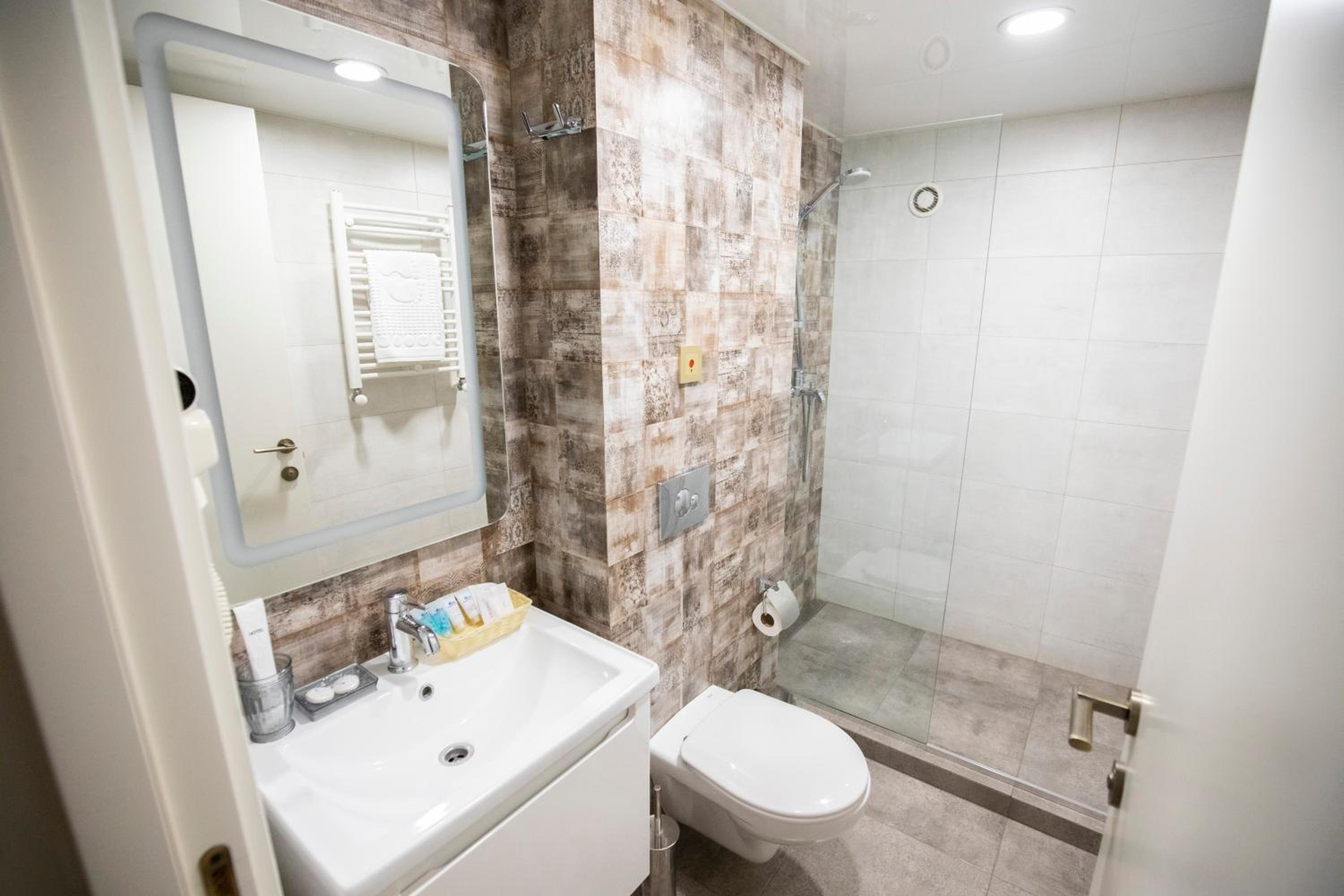 Triple Room - Photo 3