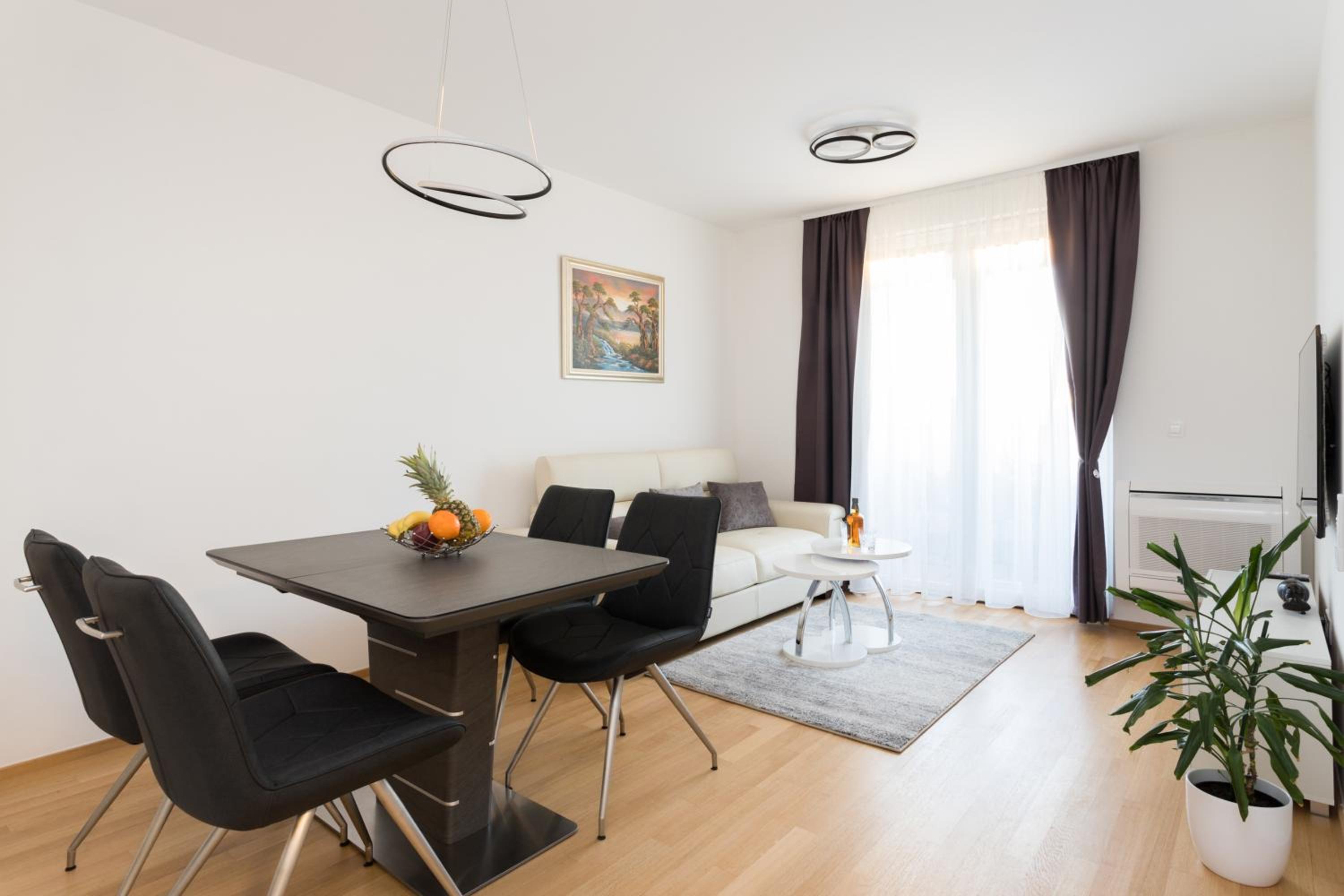Two-Bedroom Apartment - Photo 1