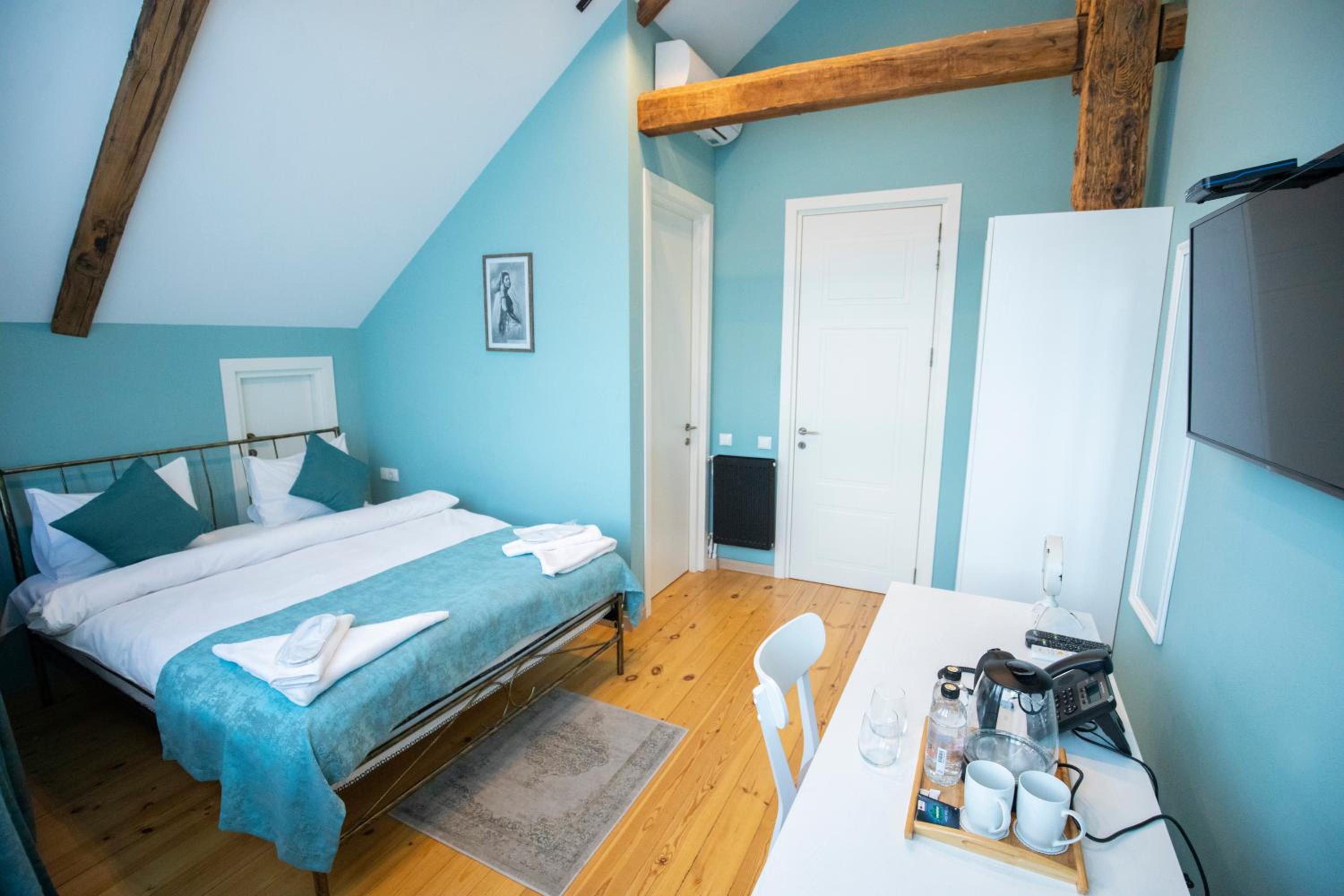 King Room with Mountain View - Photo 1