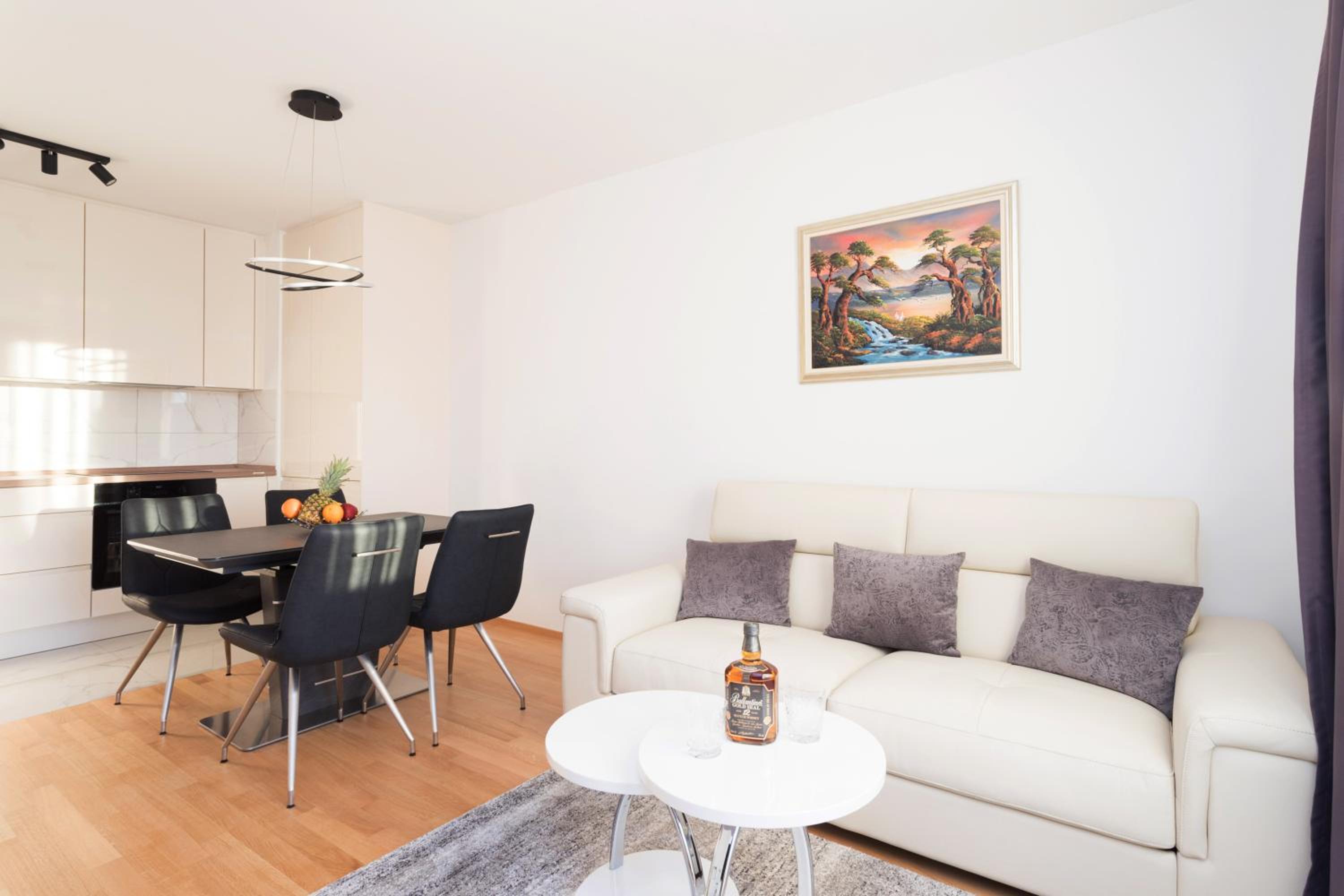 Two-Bedroom Apartment - Photo 27