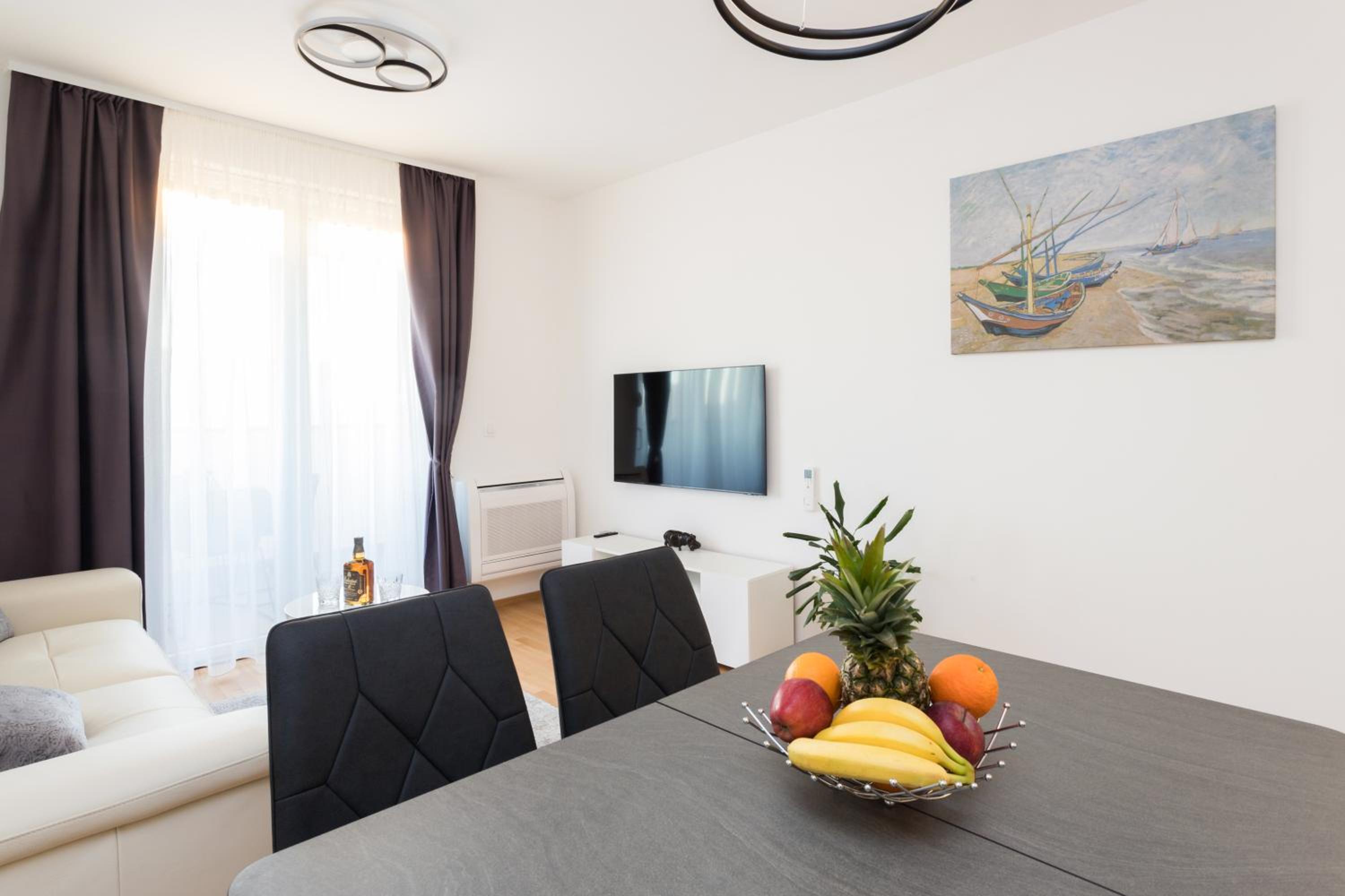 Two-Bedroom Apartment - Photo 21