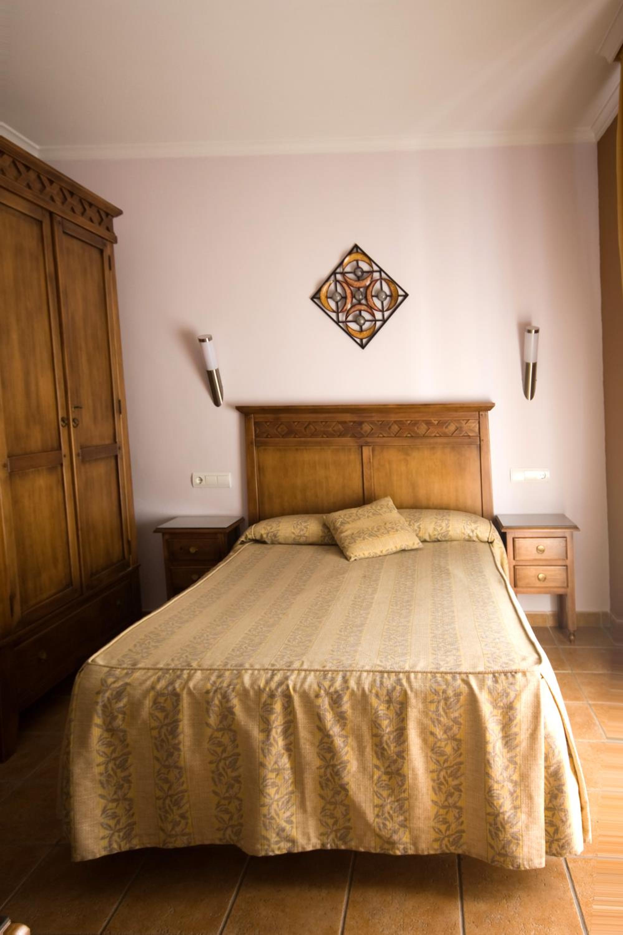 Double Room - Photo 3