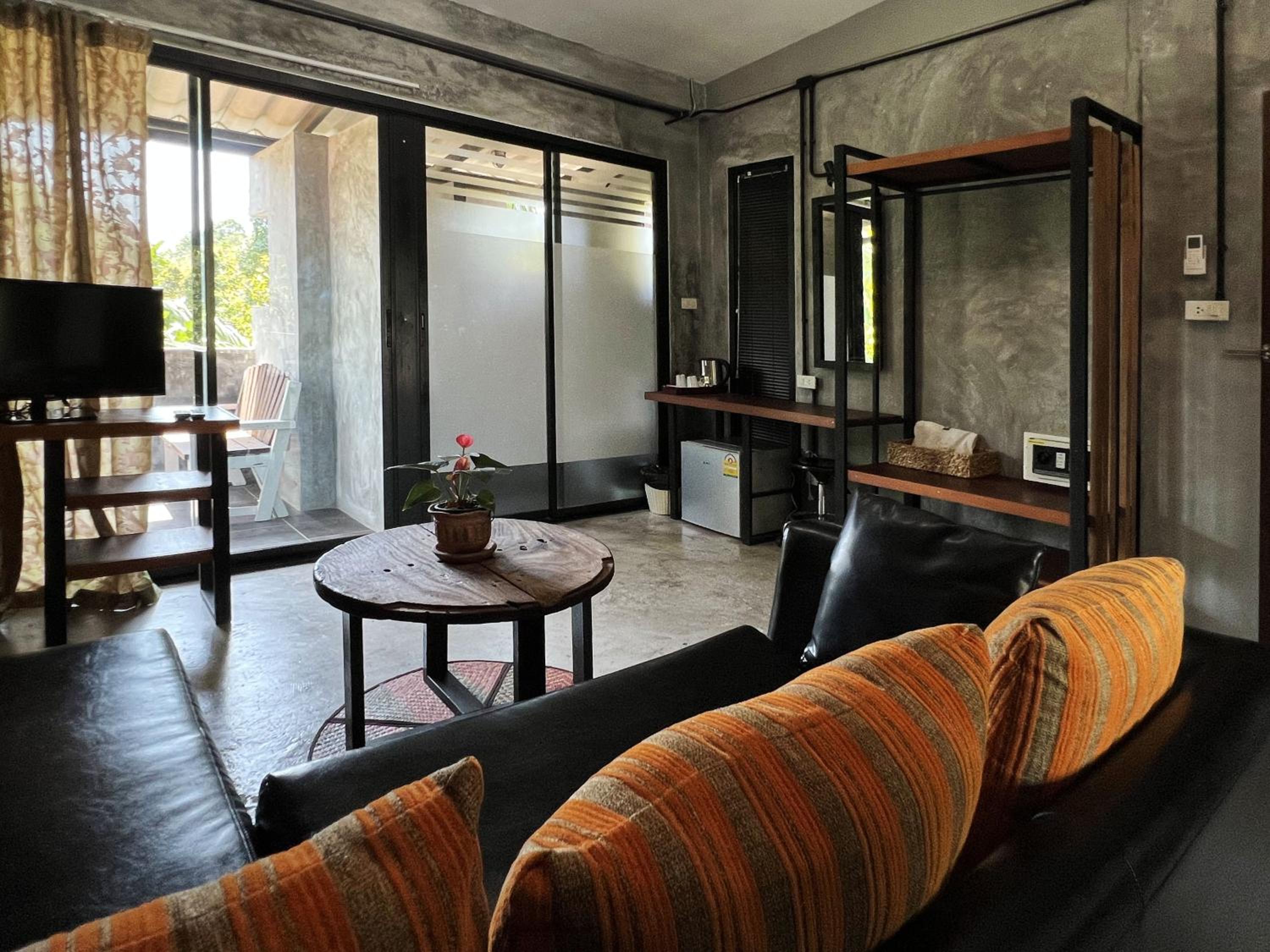 King Room with Balcony photo 3