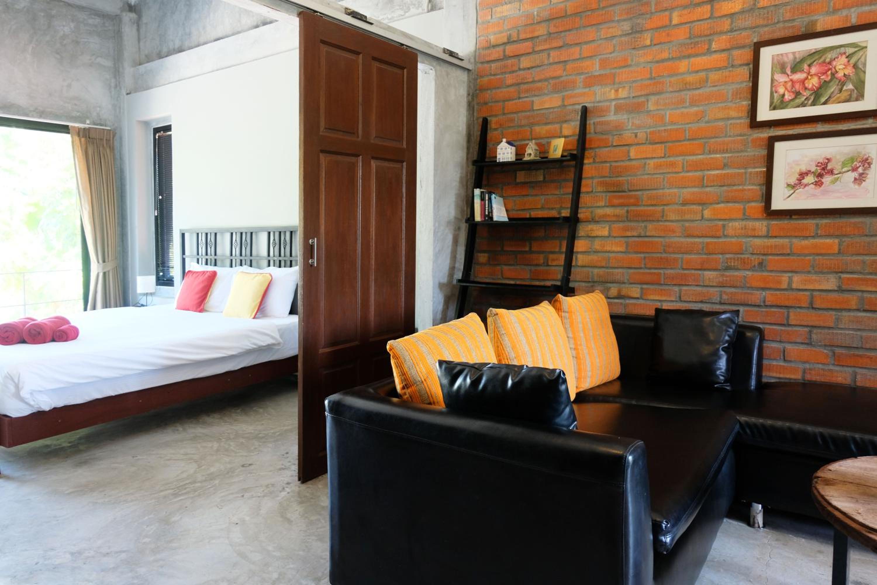 King Room with Balcony photo 2