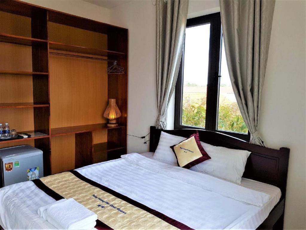 Deluxe Double or Twin Room with Pool View photo 3