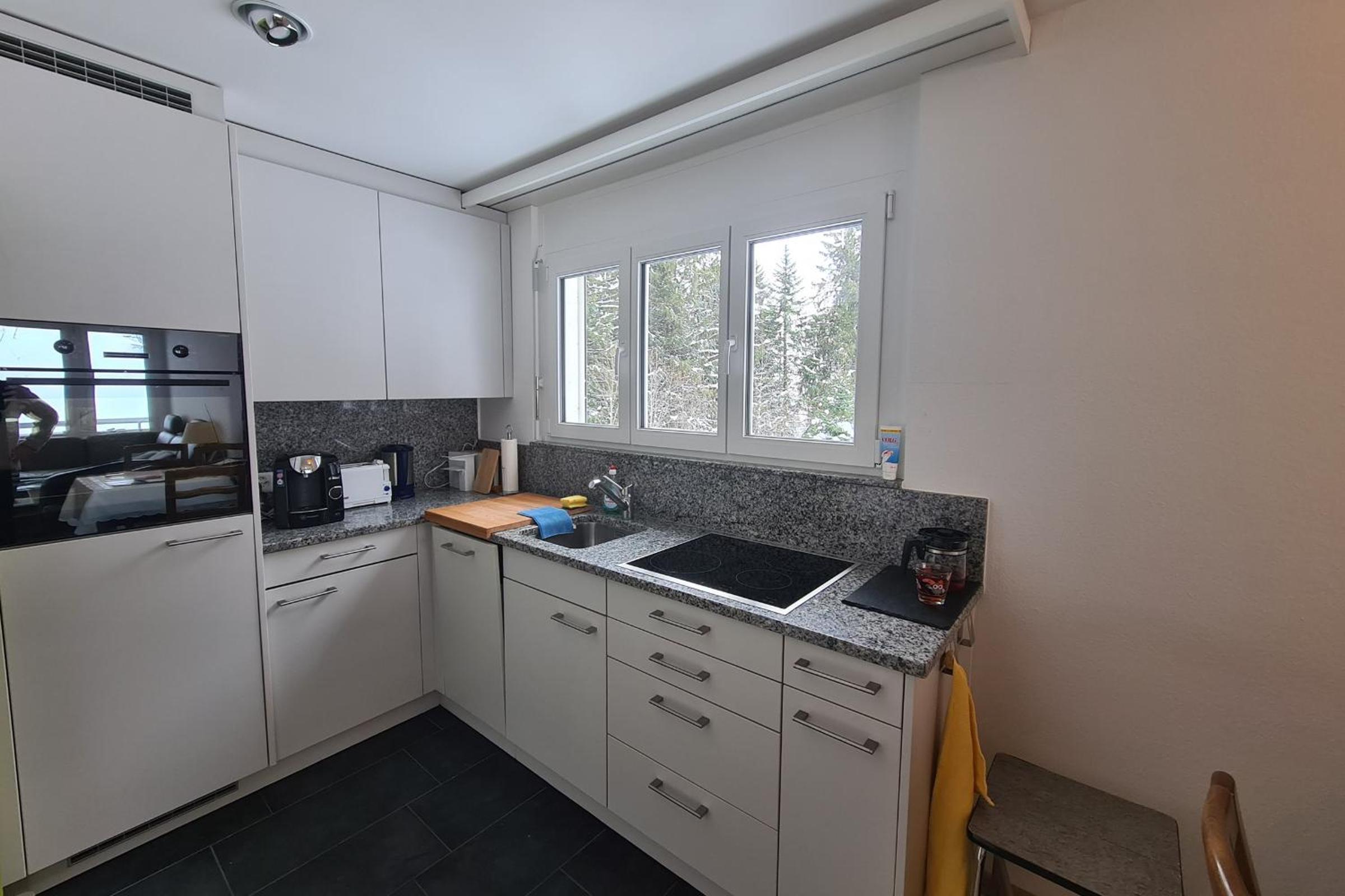 One-Bedroom Apartment photo 2