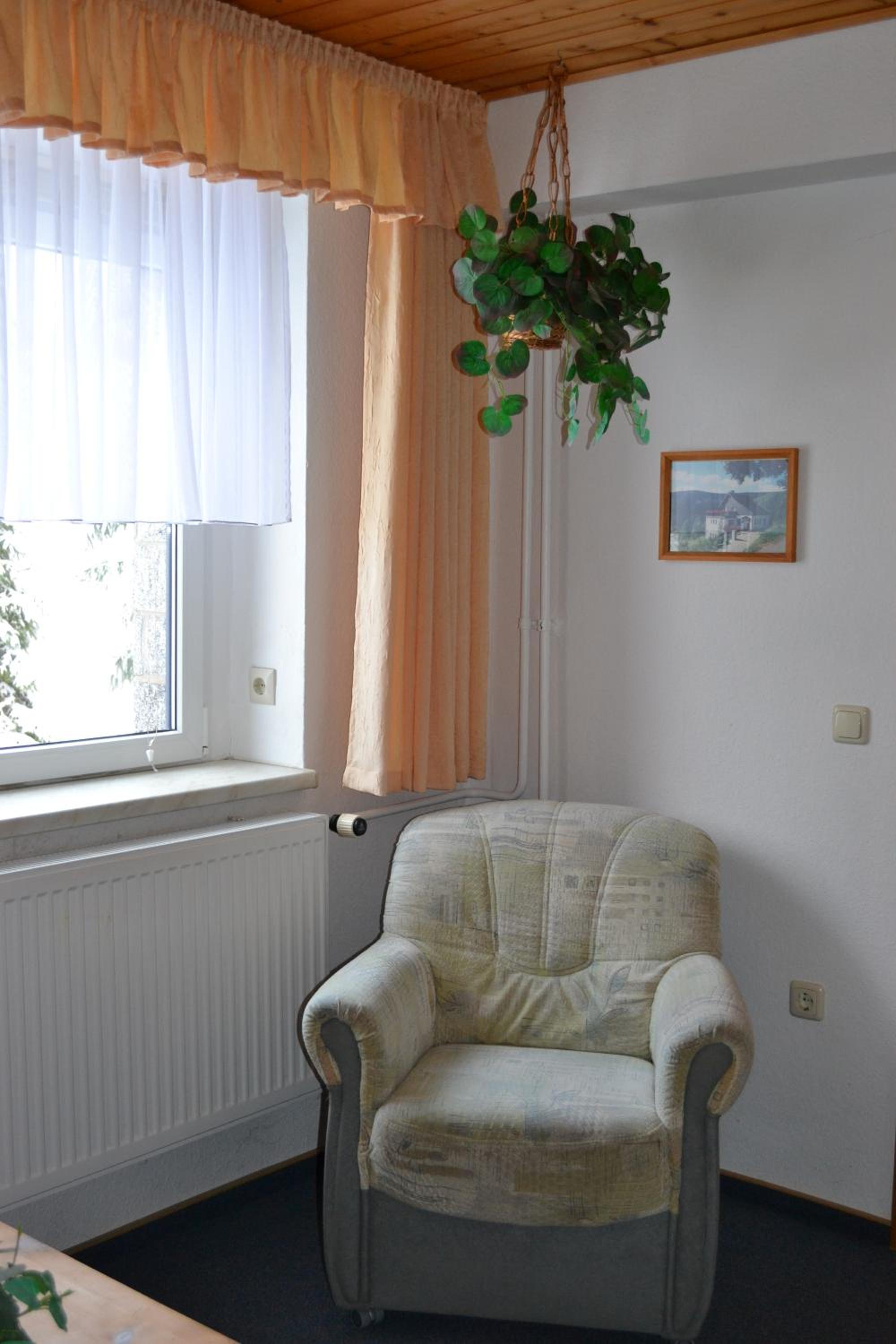 Family Room photo 3