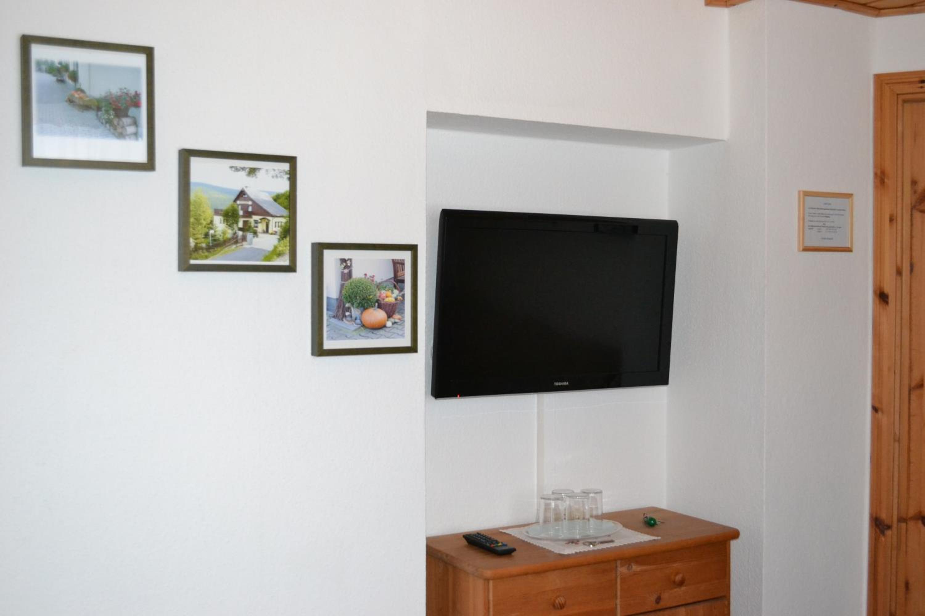Family Room photo 1
