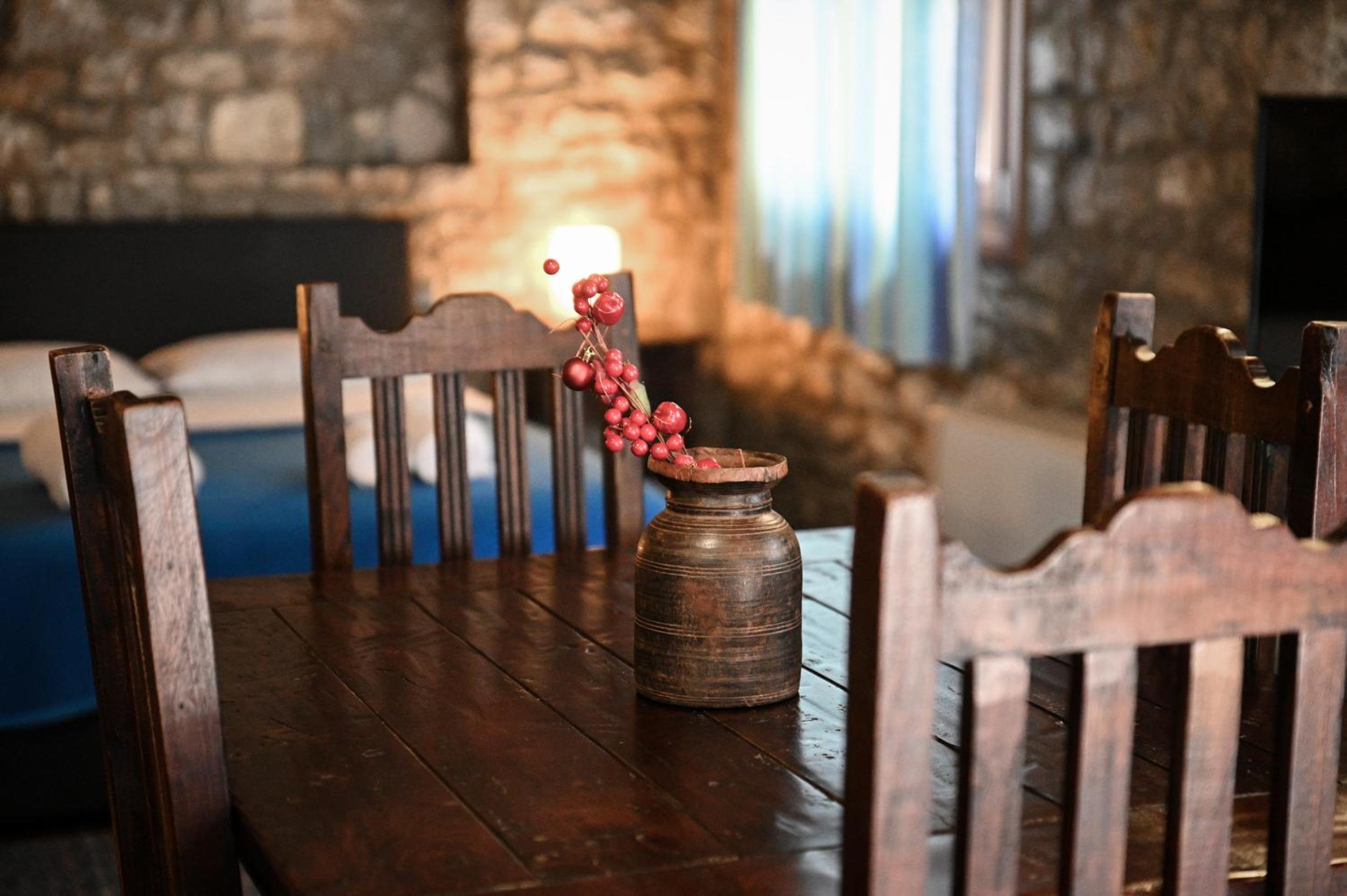 Family Room with Terrace - Photo 8