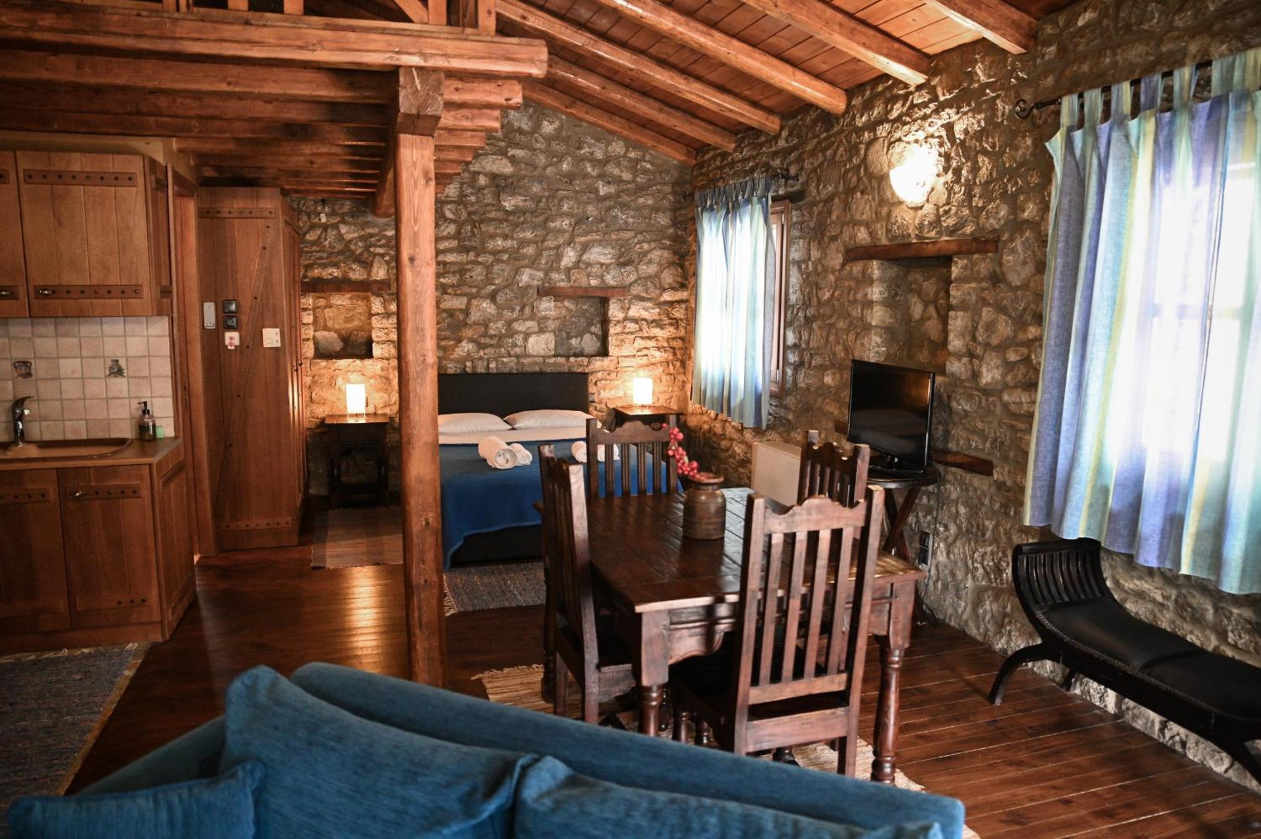 Family Room with Terrace - Photo 1
