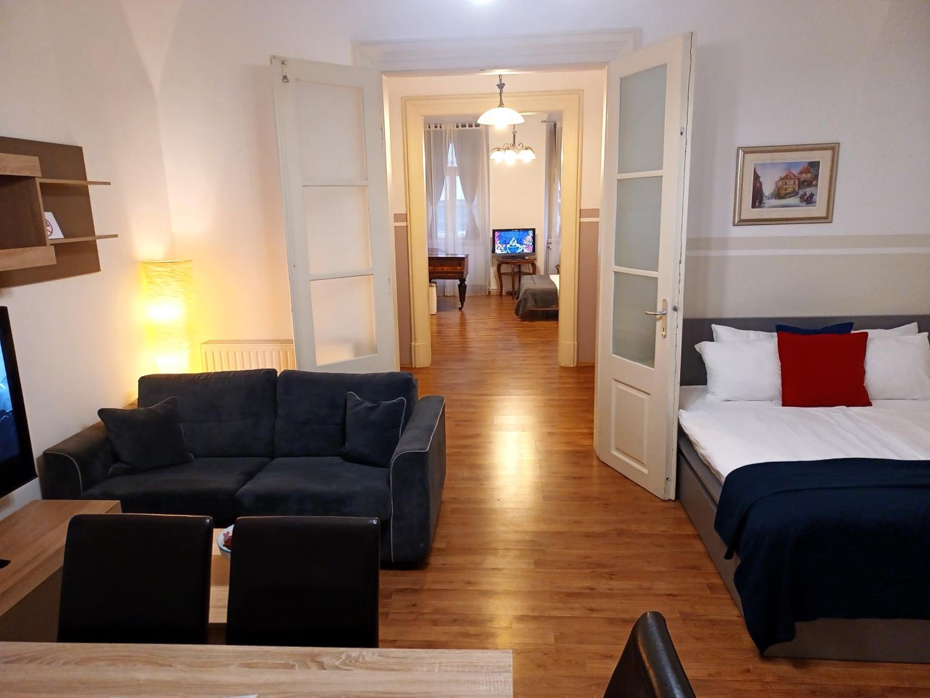 Three-Bedroom Apartment - Photo 13
