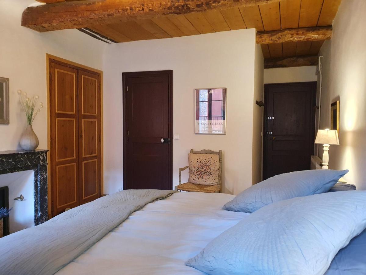 Double Room with Private Bathroom - Photo 2