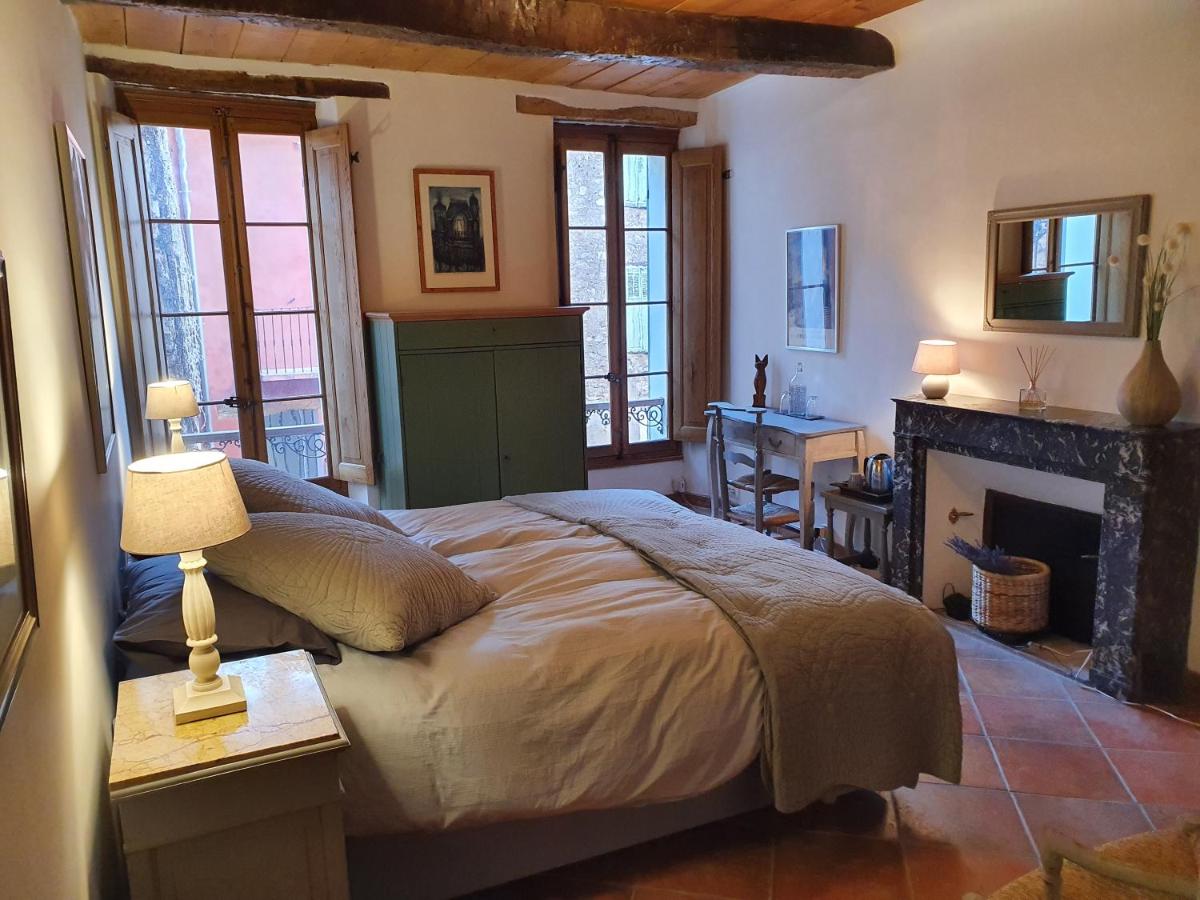 Double Room with Private Bathroom - Photo 1