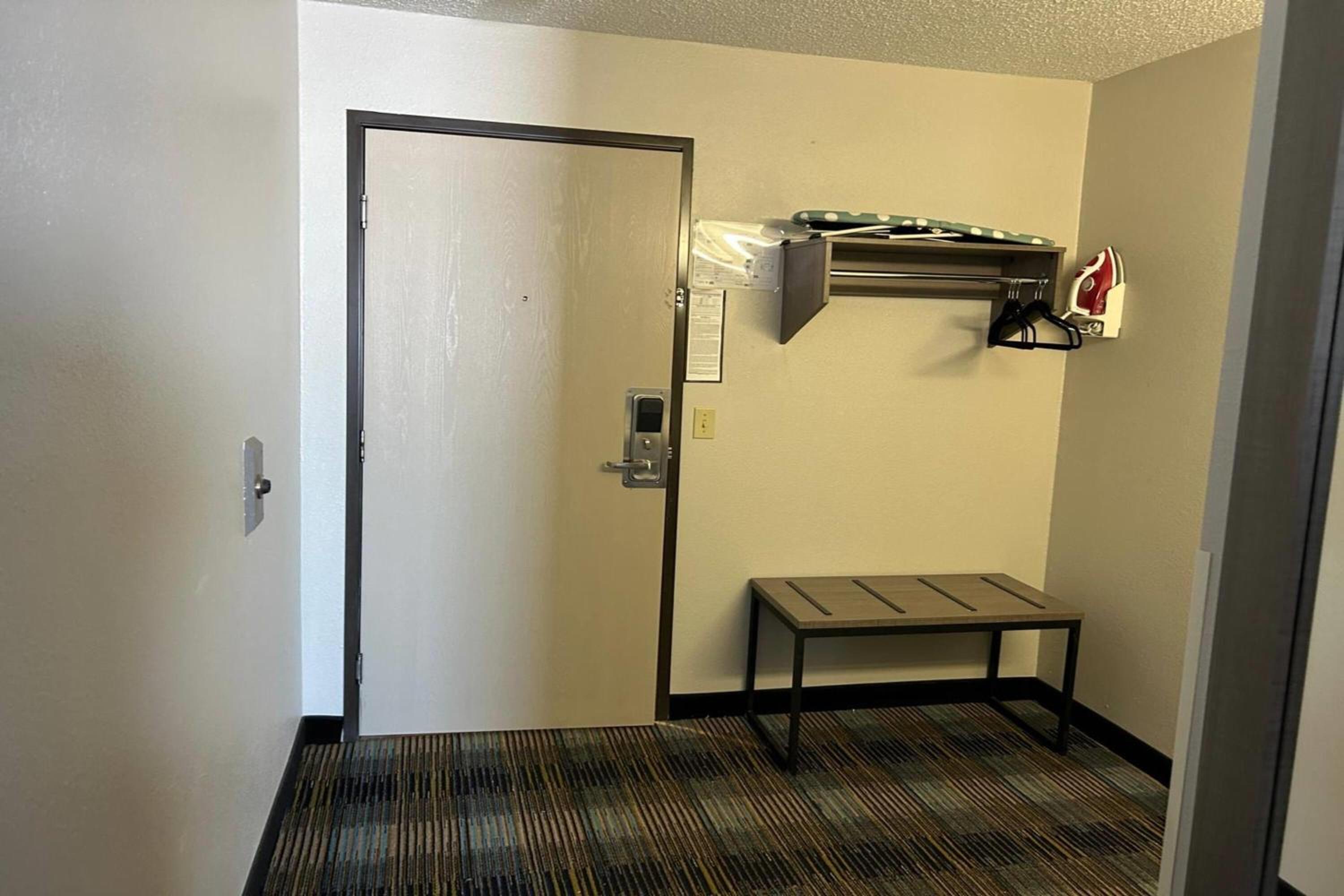 AmericInn by Wyndham Saint Ignace Lakefront, Photo 5