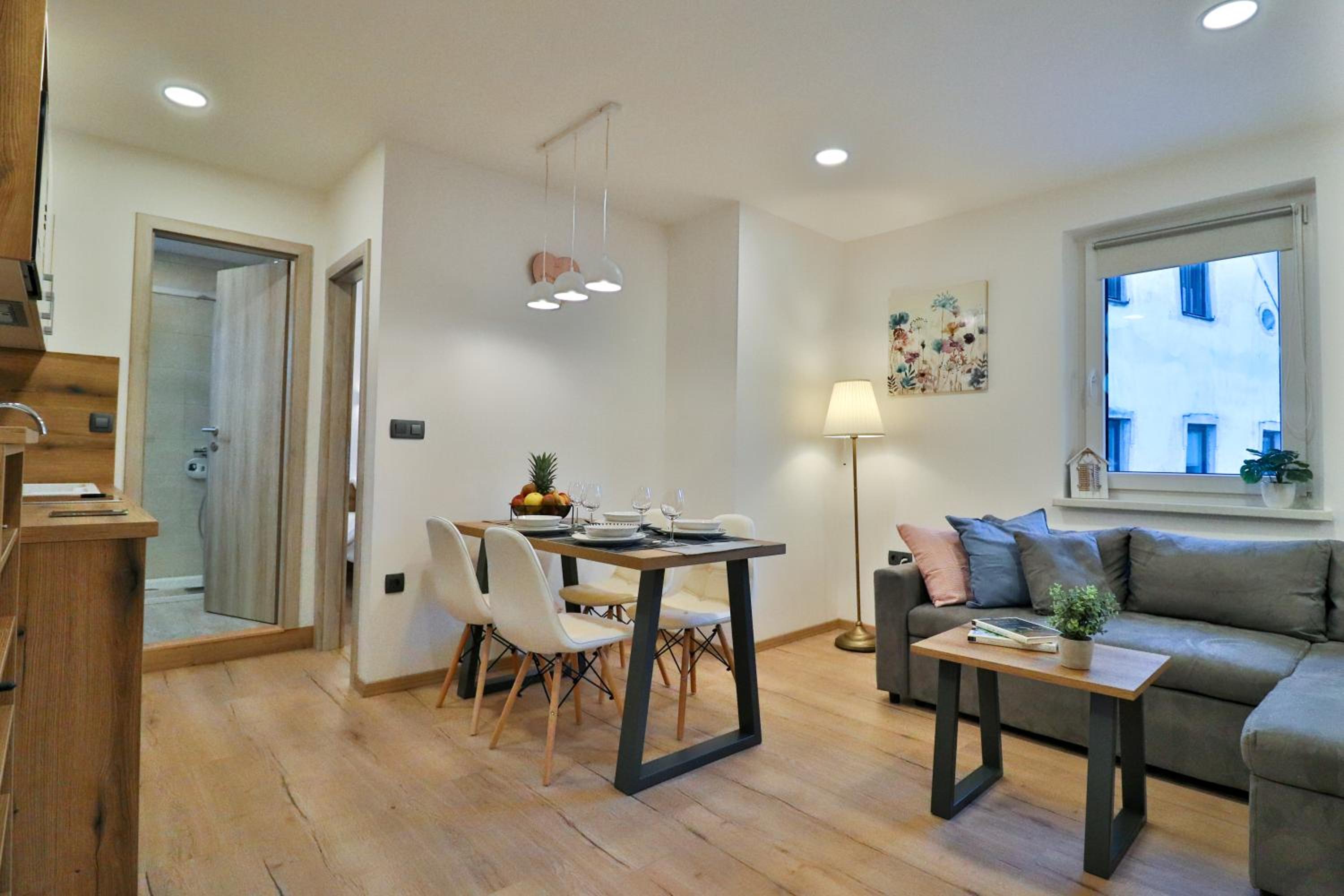 Apartment photo 1