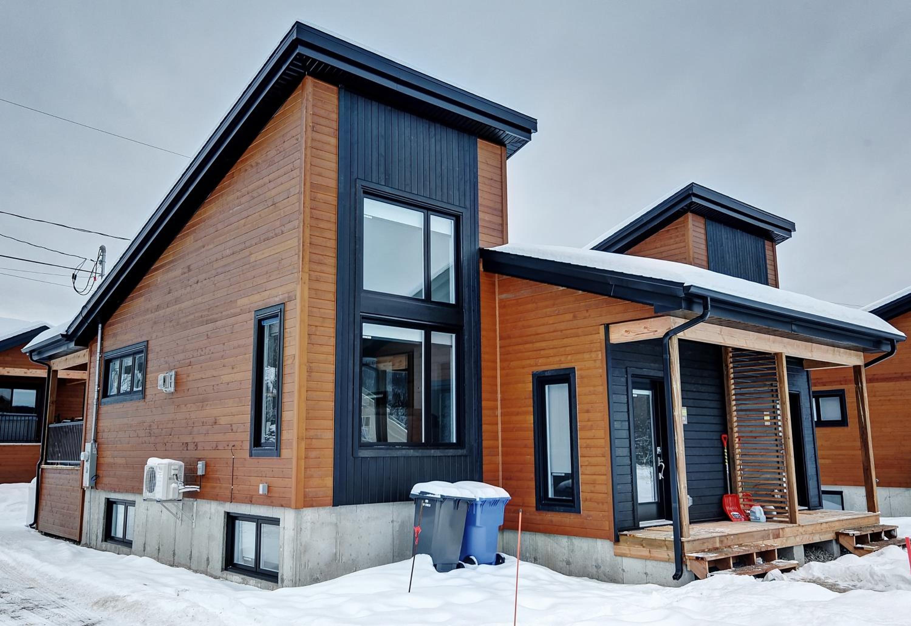 Two-Bedroom Chalet photo 2
