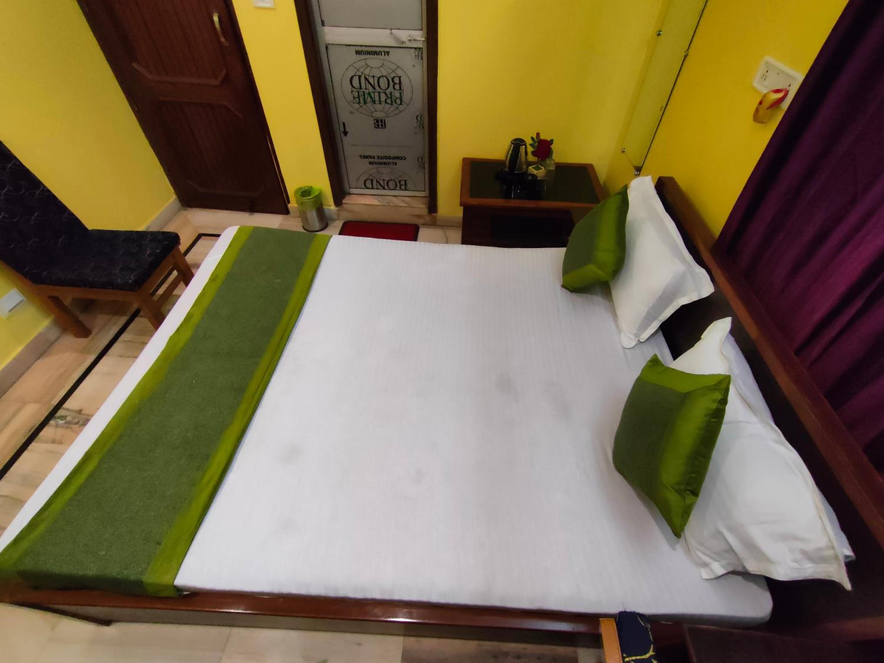 Deluxe Double Room with Balcony photo 1