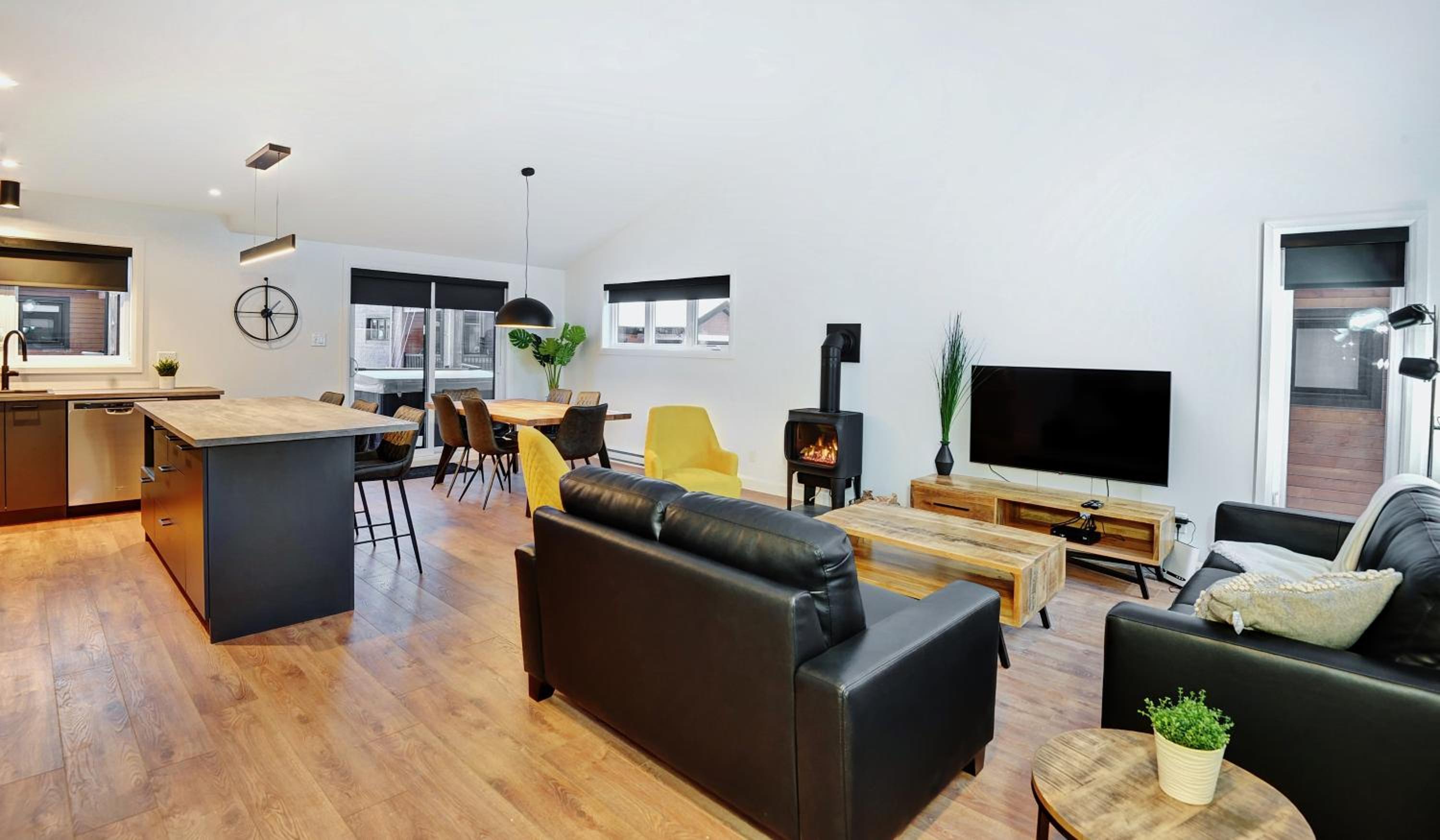 Two-Bedroom Chalet photo 1