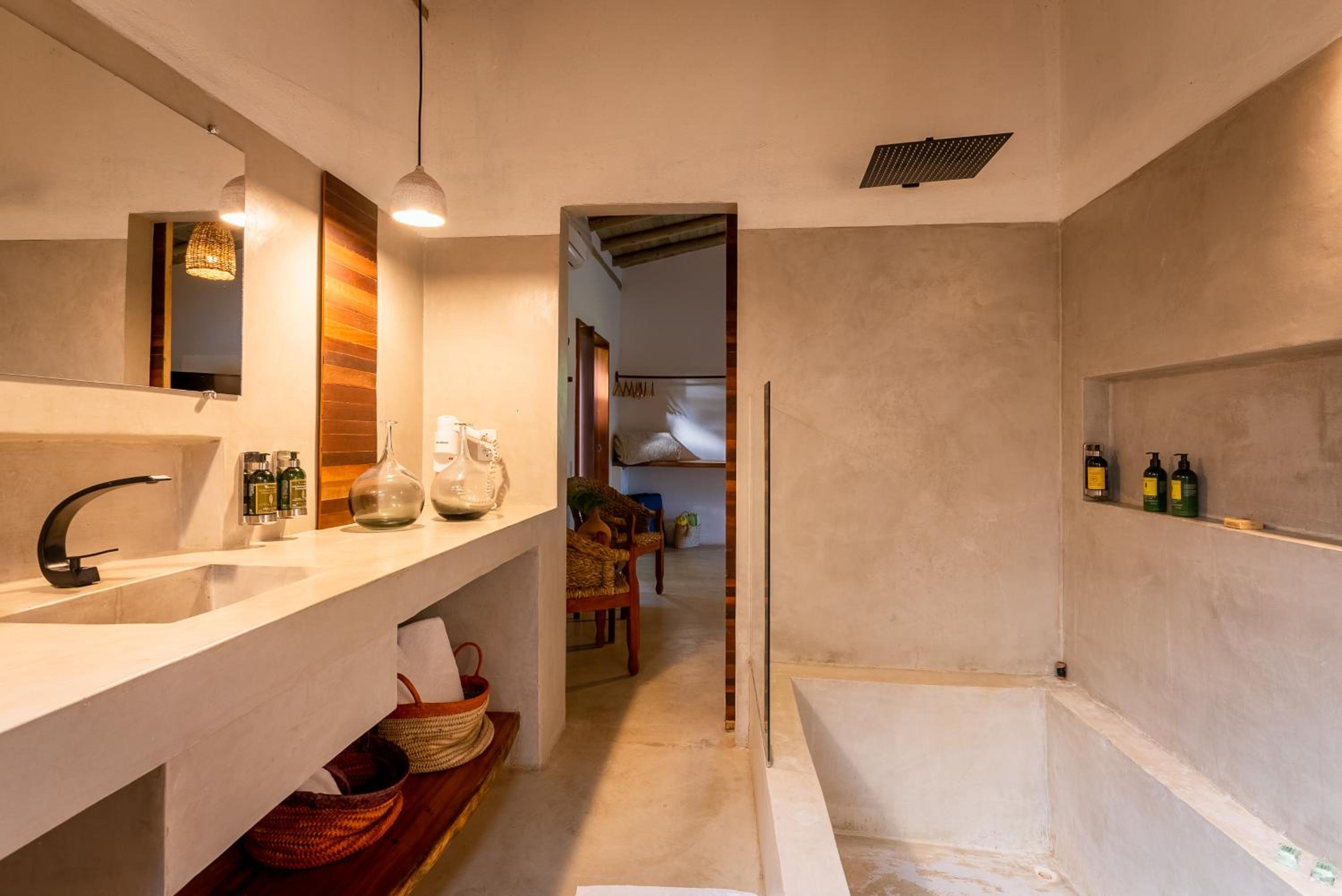 One-Bedroom House - Photo 30