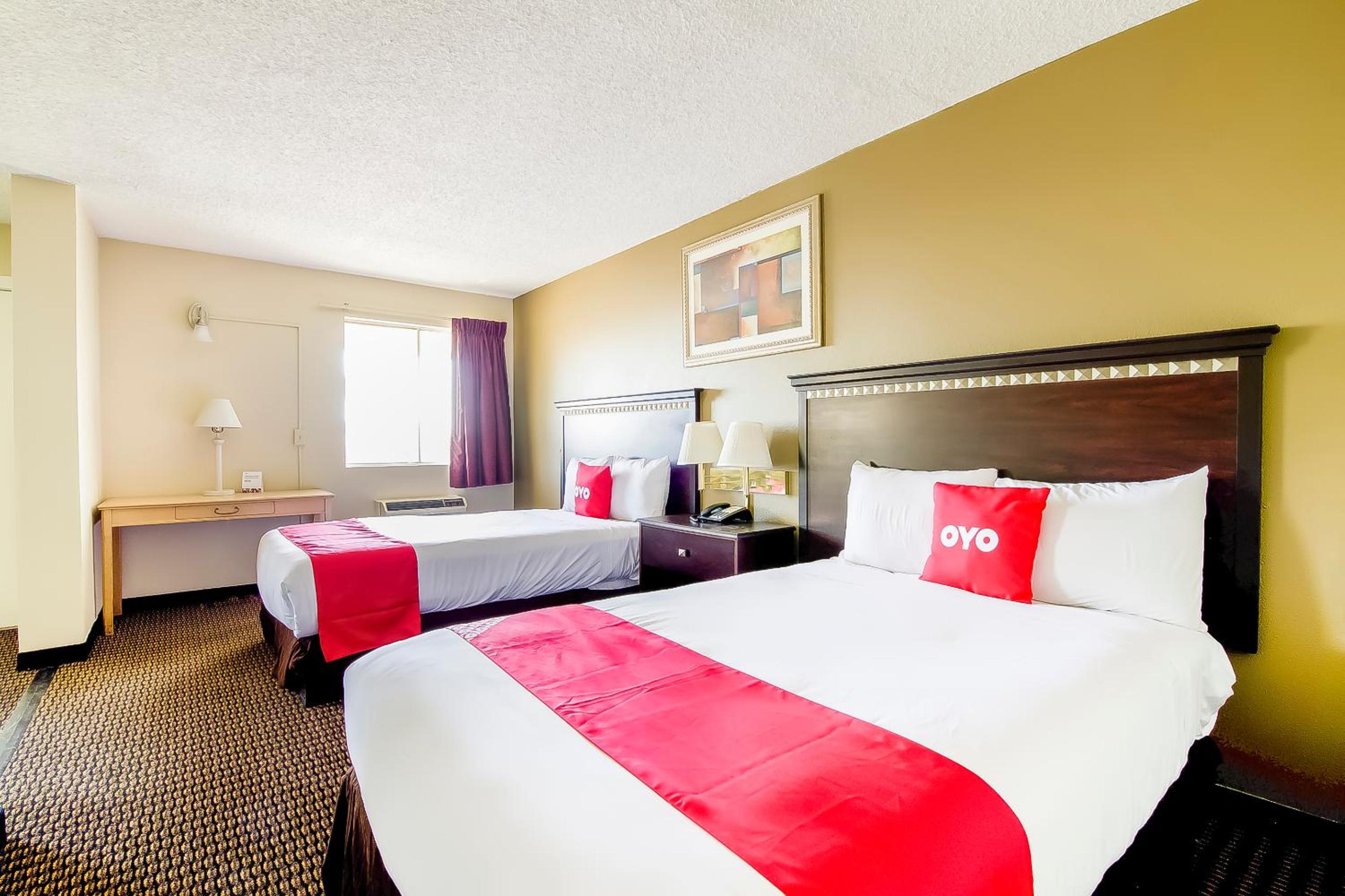 2 Full Bed with Pull Out photo 1