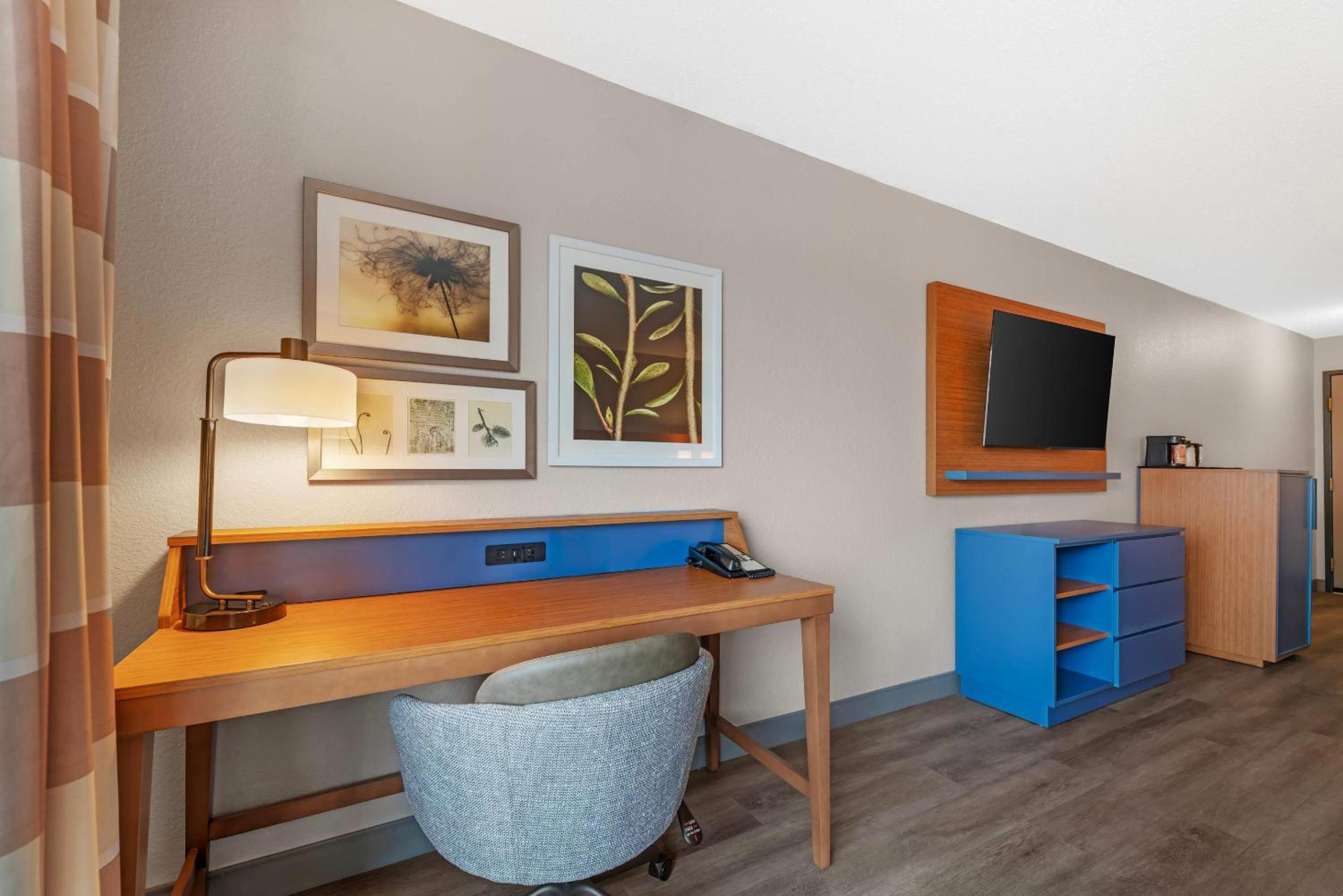 Country Inn & Suites by Radisson, West Bend, WI, Foto 4