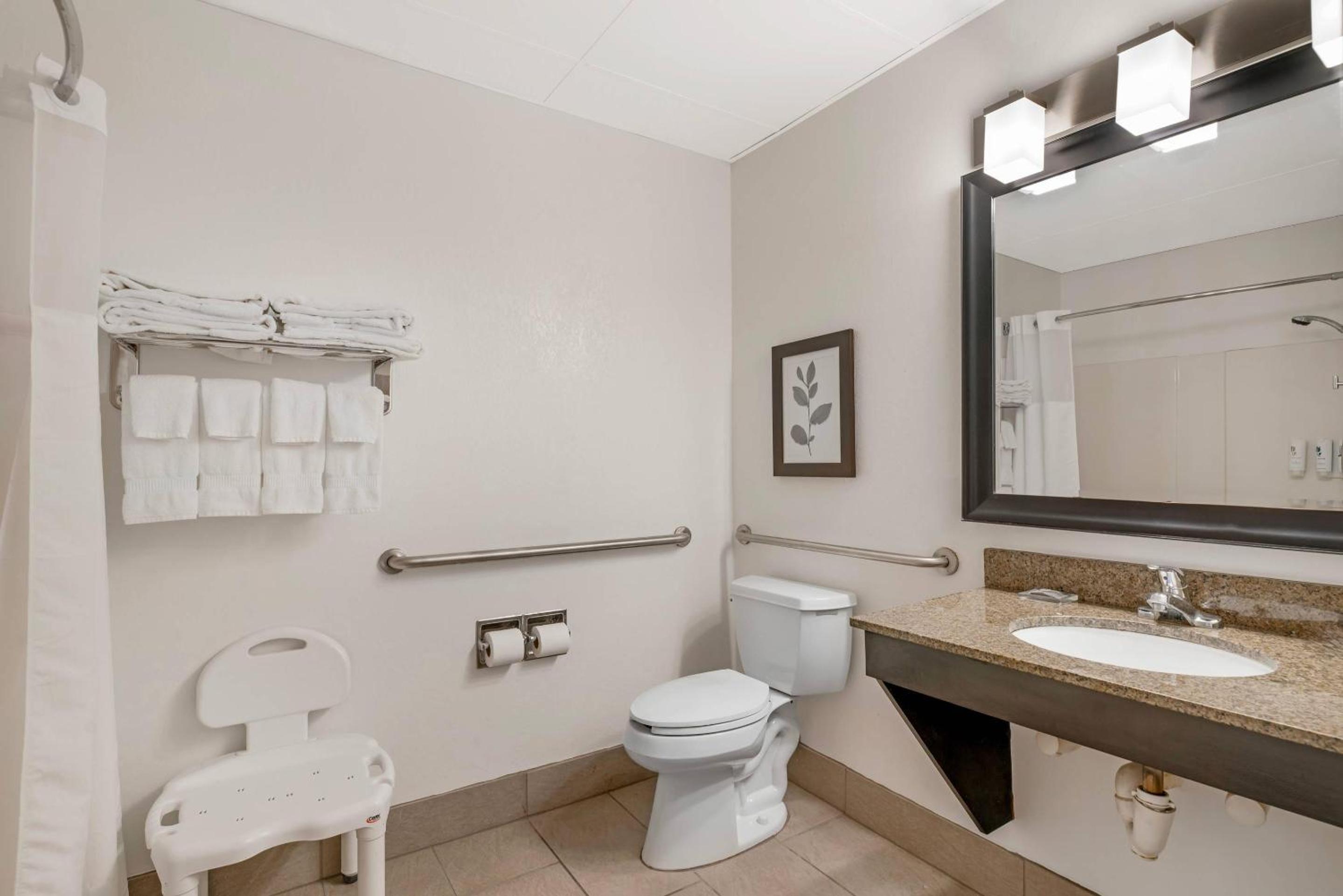 Country Inn & Suites by Radisson, West Bend, WI, Foto 5