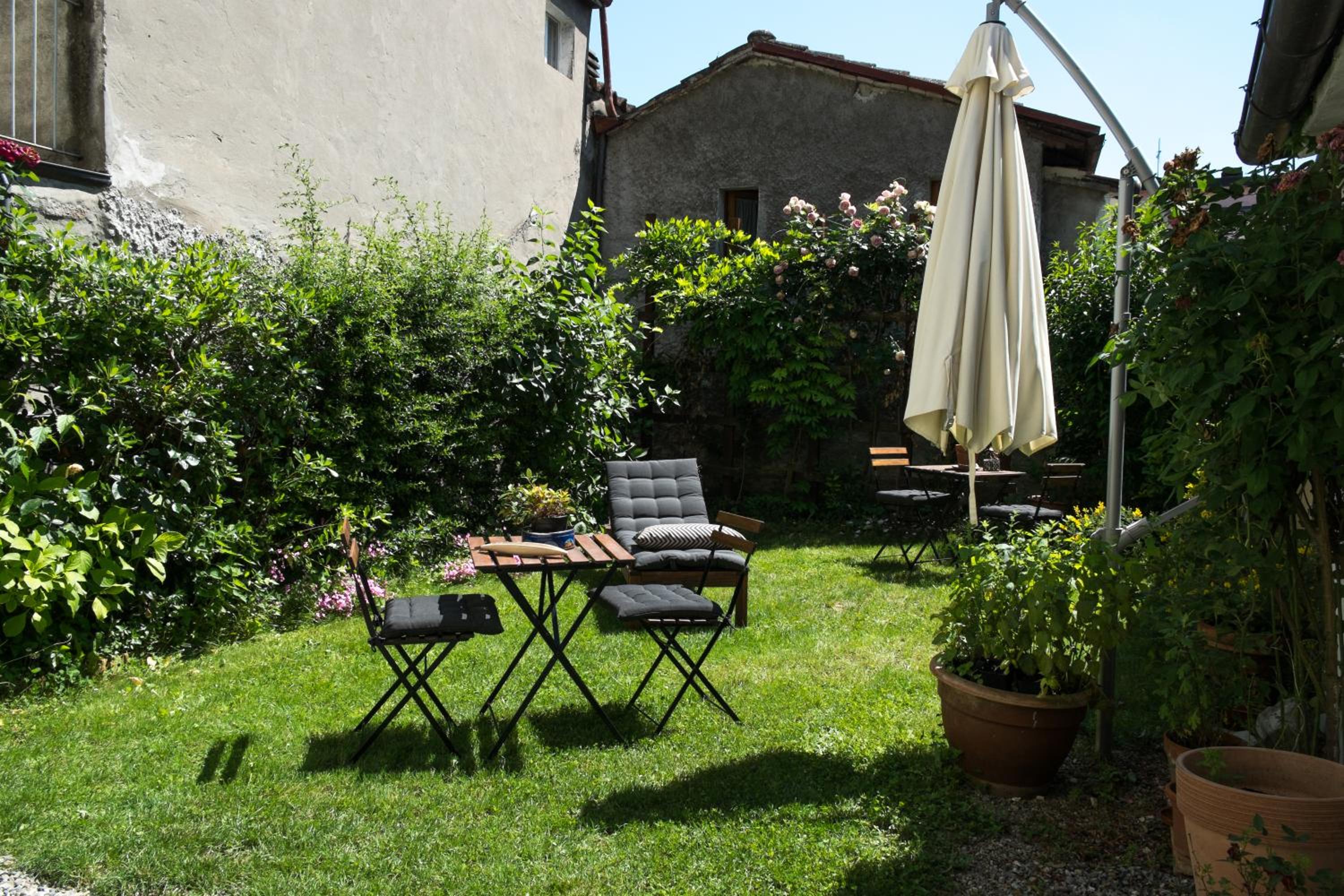 Family Room with Garden View photo 2