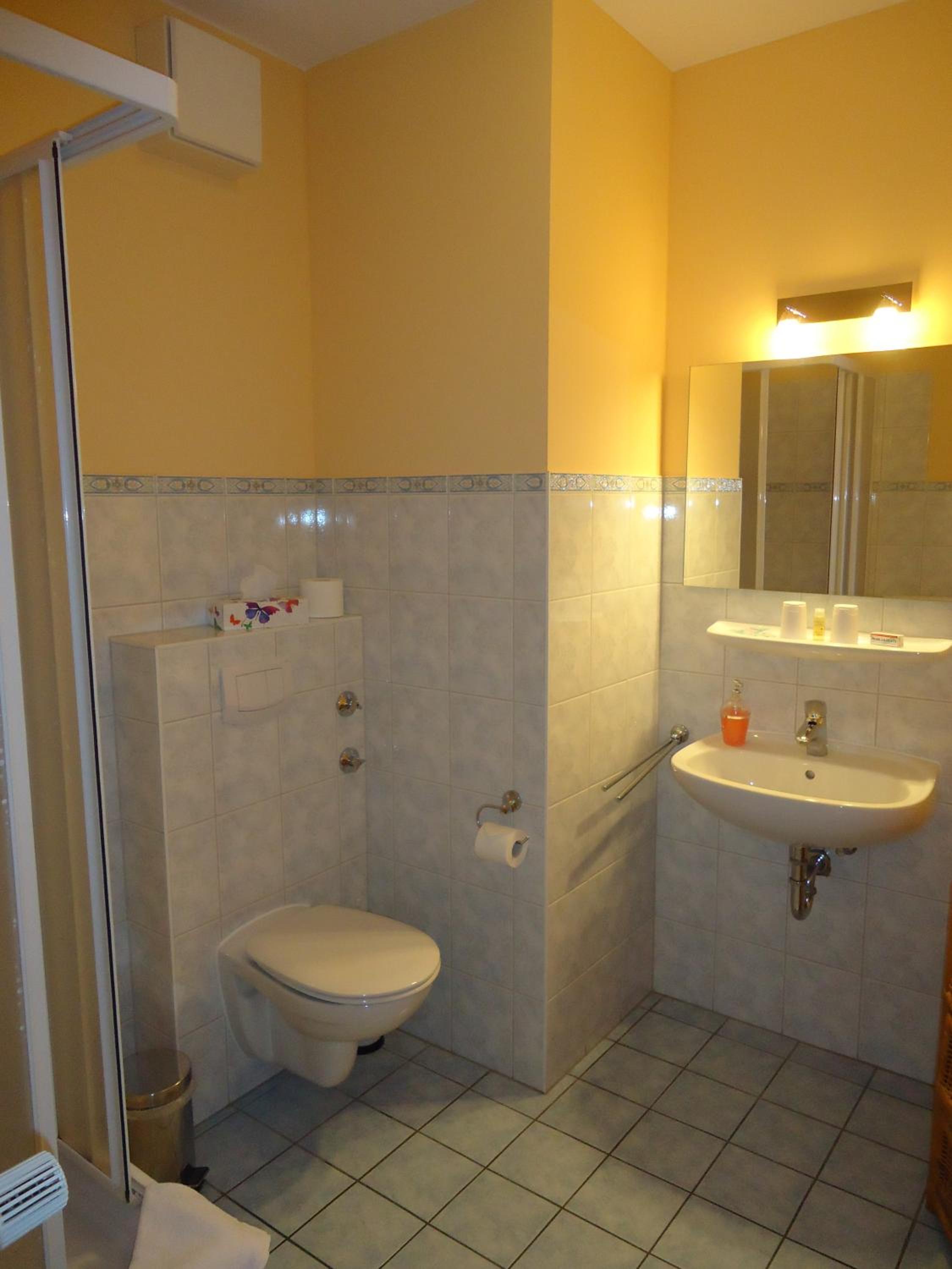 Comfort Double Room - Photo 5