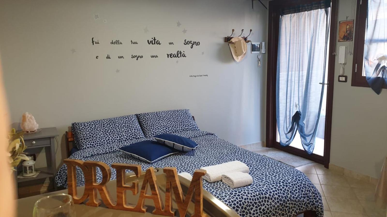 Double Room with Terrace - Photo 1
