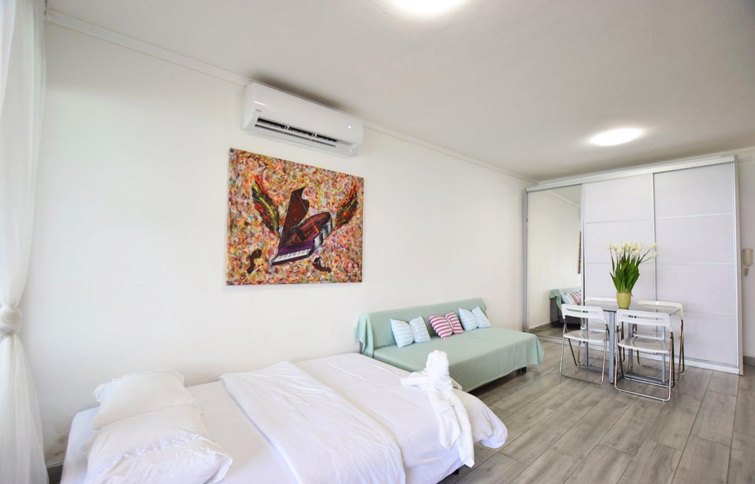 Apartment With Sea View photo 3