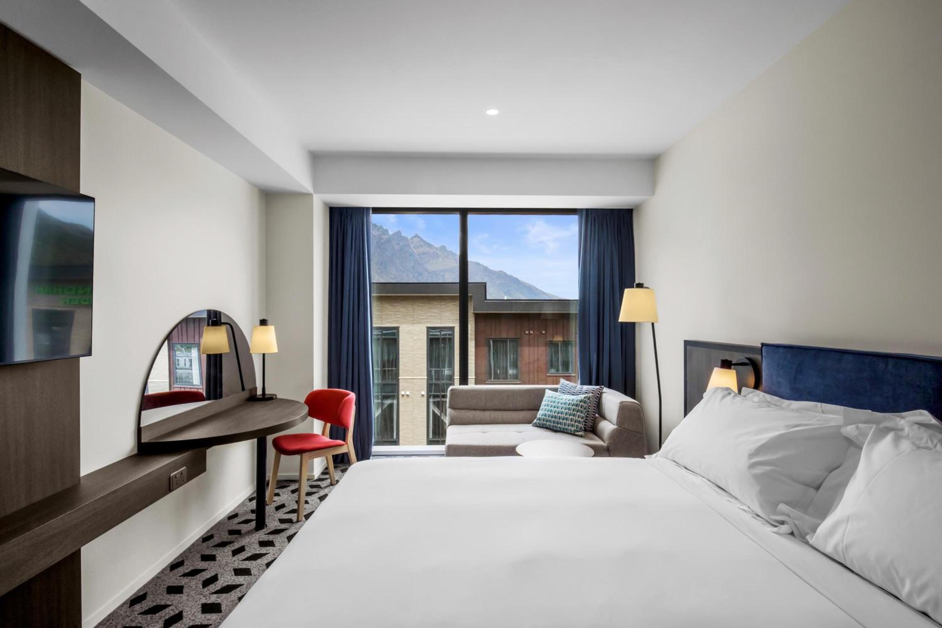 Standard King Room - Photo 3