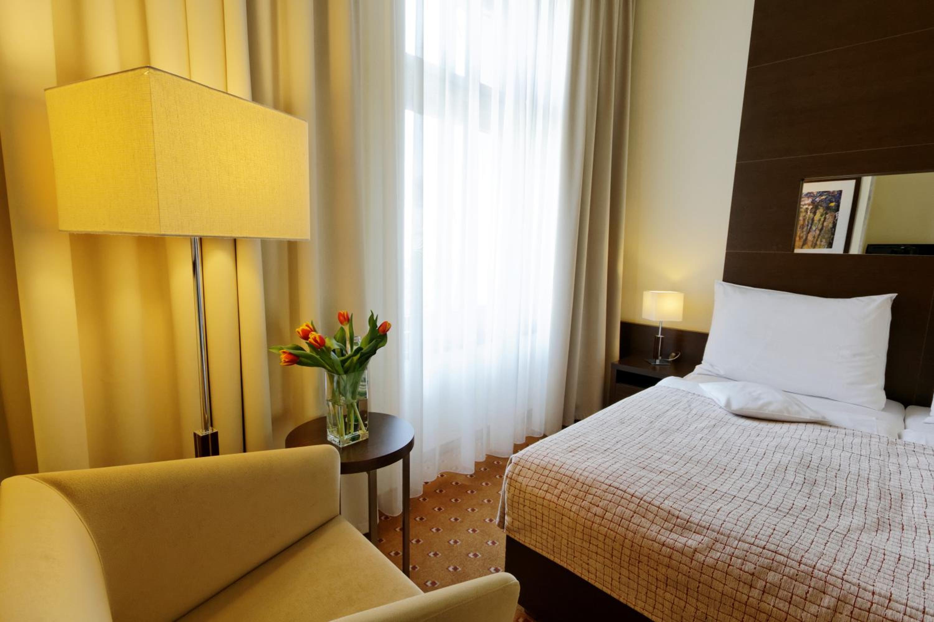 Available room