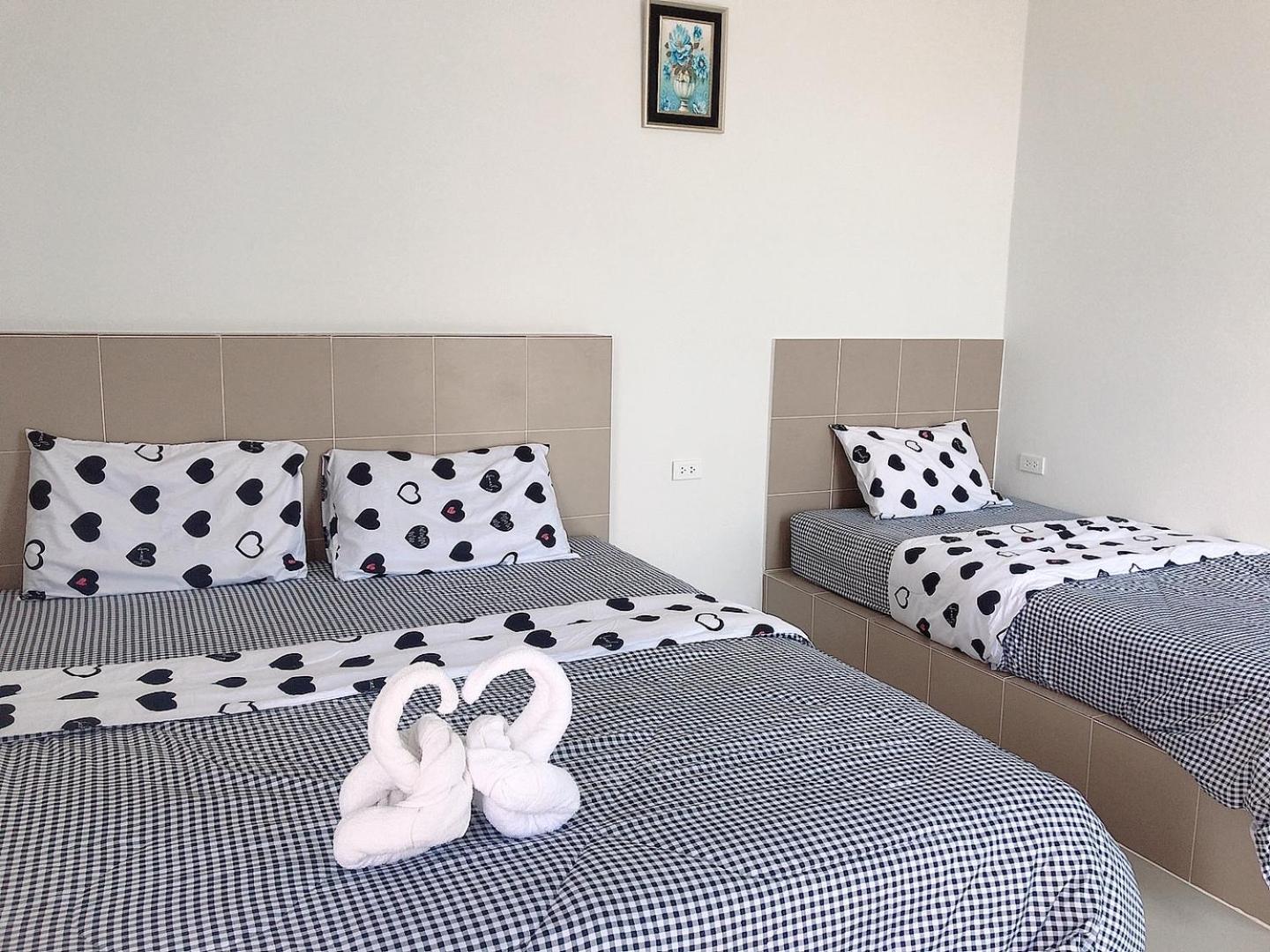 Large Double or Twin Room