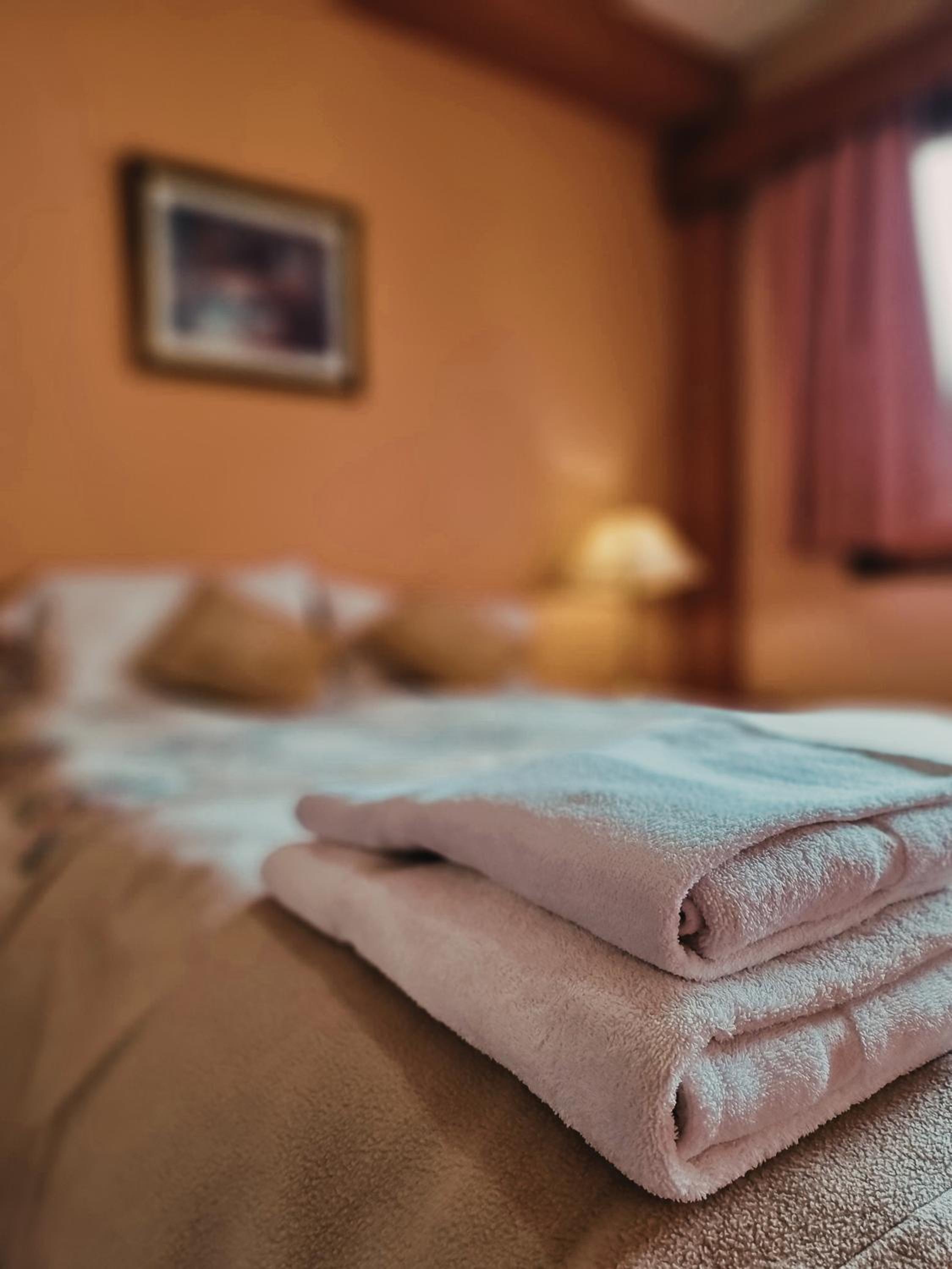 Double Room with Private Bathroom photo 1