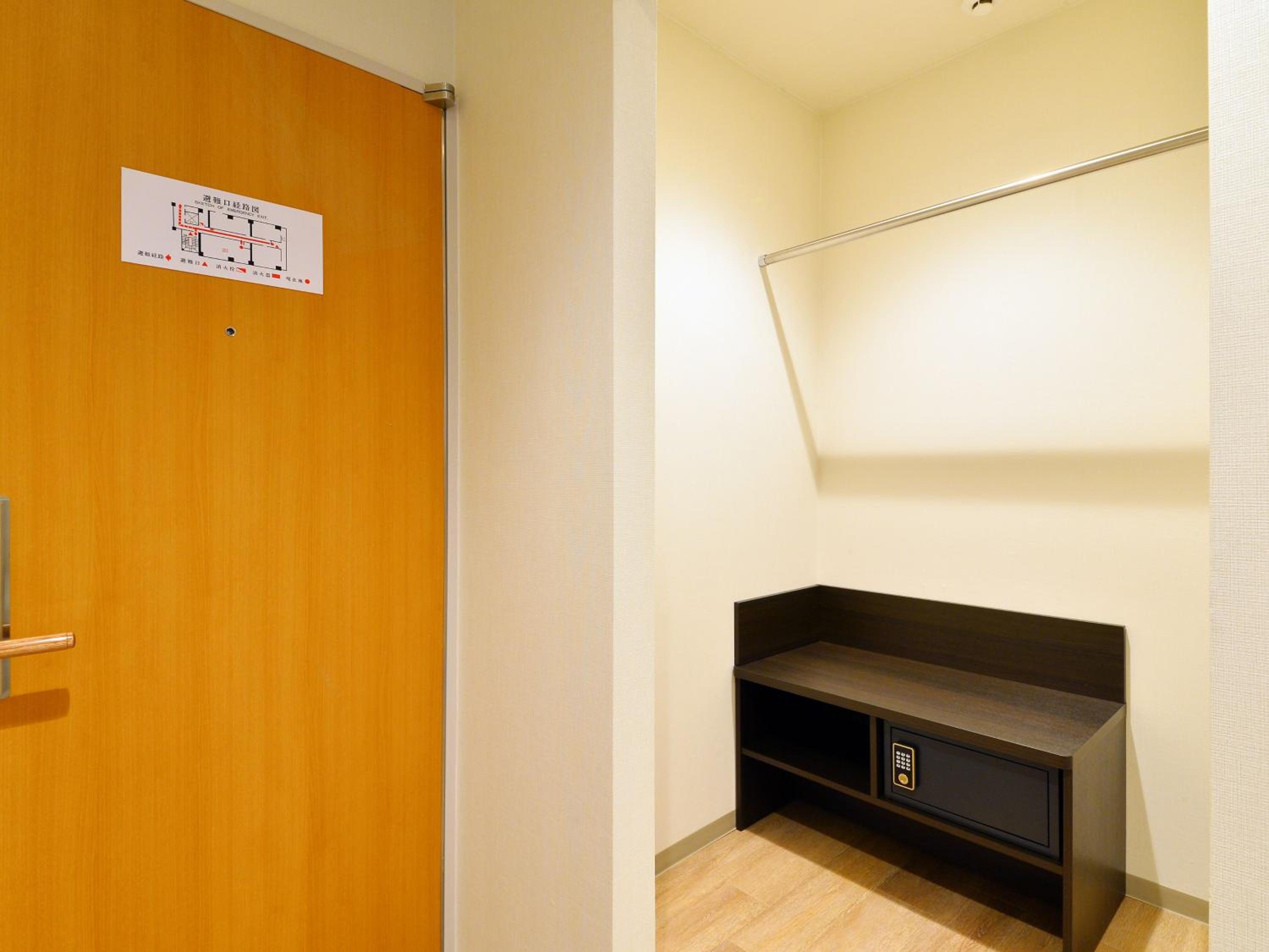 Superior Quadruple Room - Non-Smoking