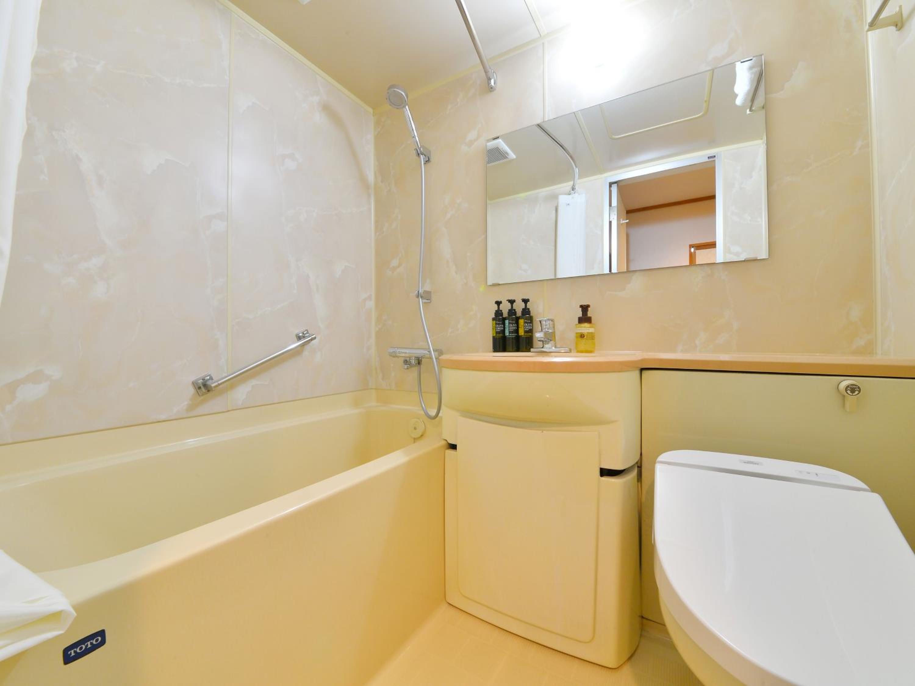 Japanese Style Quadruple Room  - Non- Smoking -  Housekeeping Is Optional With Additional Cost  