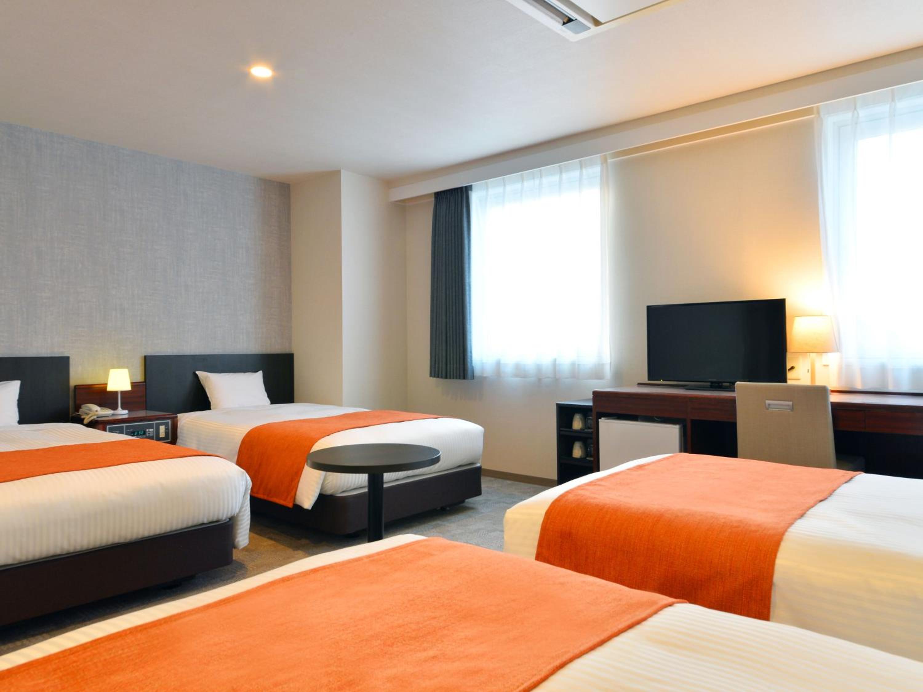 Superior Quadruple Room - House Keeping Is Optional With Additional Cost