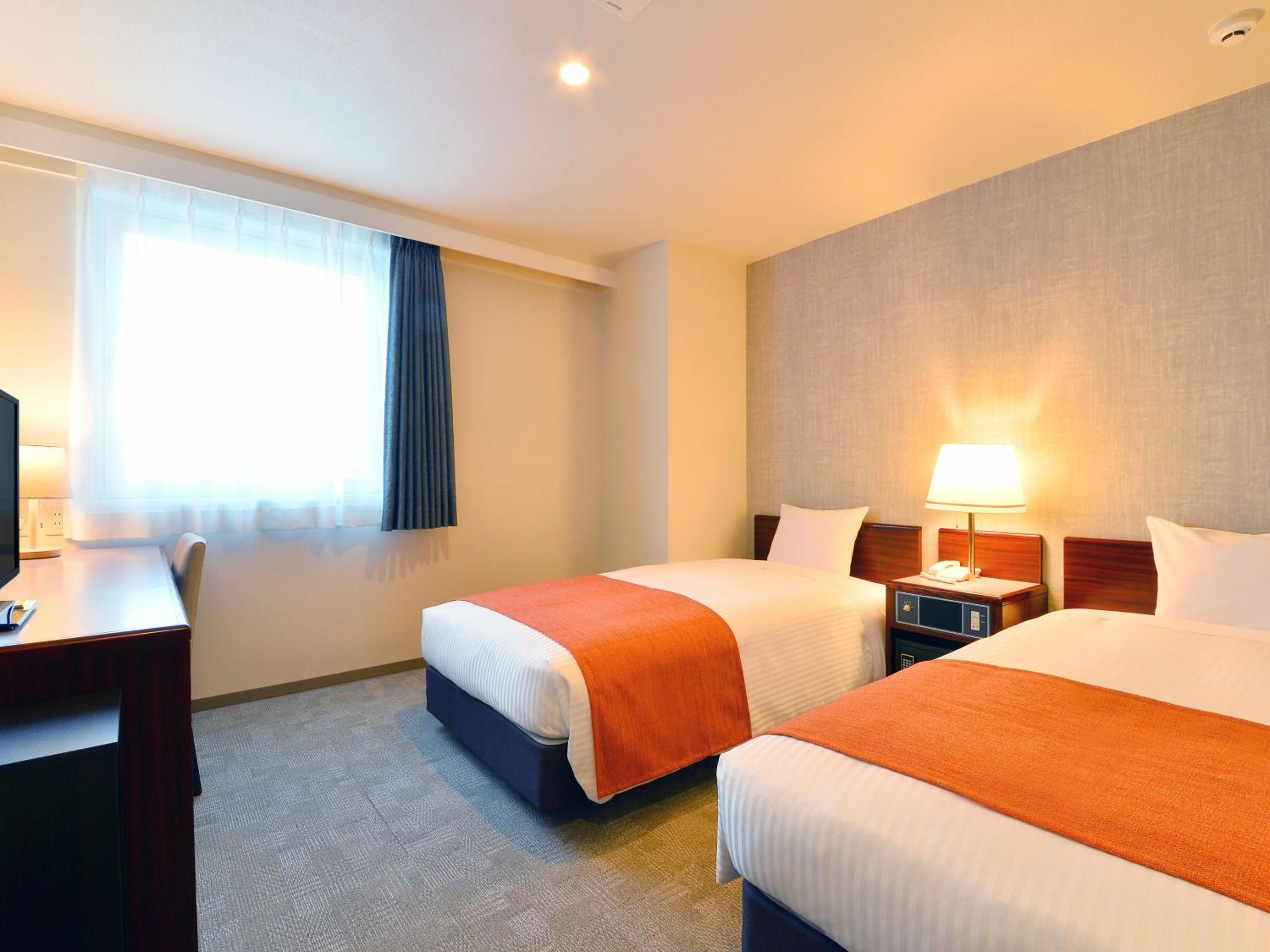 Comfort Twin Room - Smoking (Electronic Cigarettes And Heated Cigarettes Only) - House Keeping Is Optional With Additional Cost