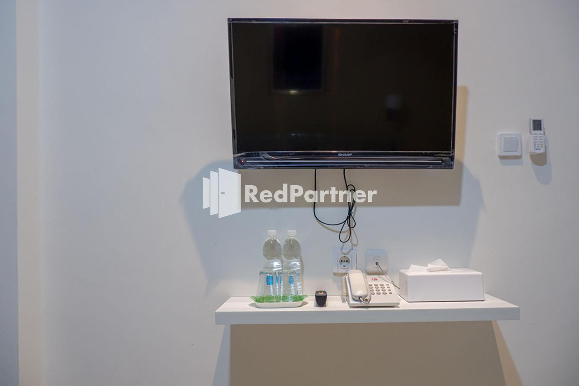 Deluxe Room - Photo 5
