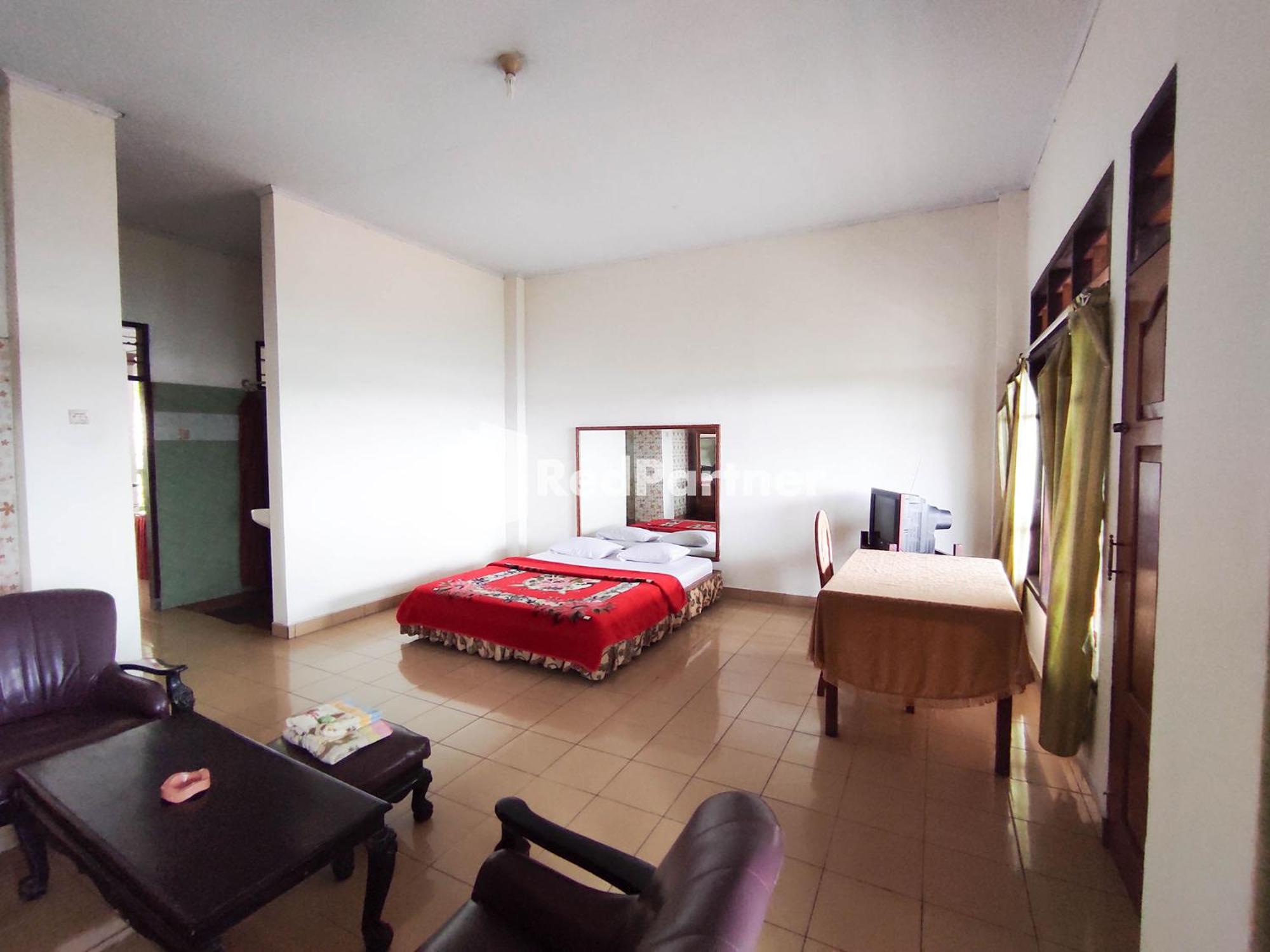 Economy Double Room photo 1